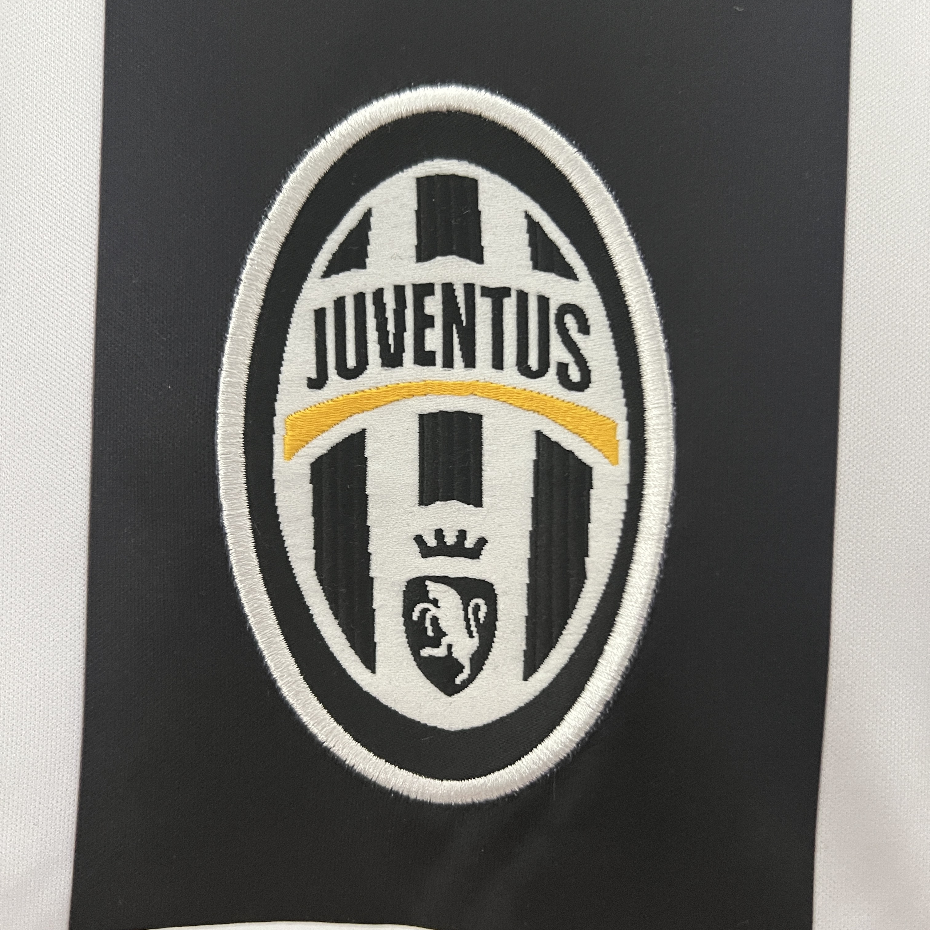 SIUjerseys-Retro Juventus 2004-05 Home Stadium Jersey