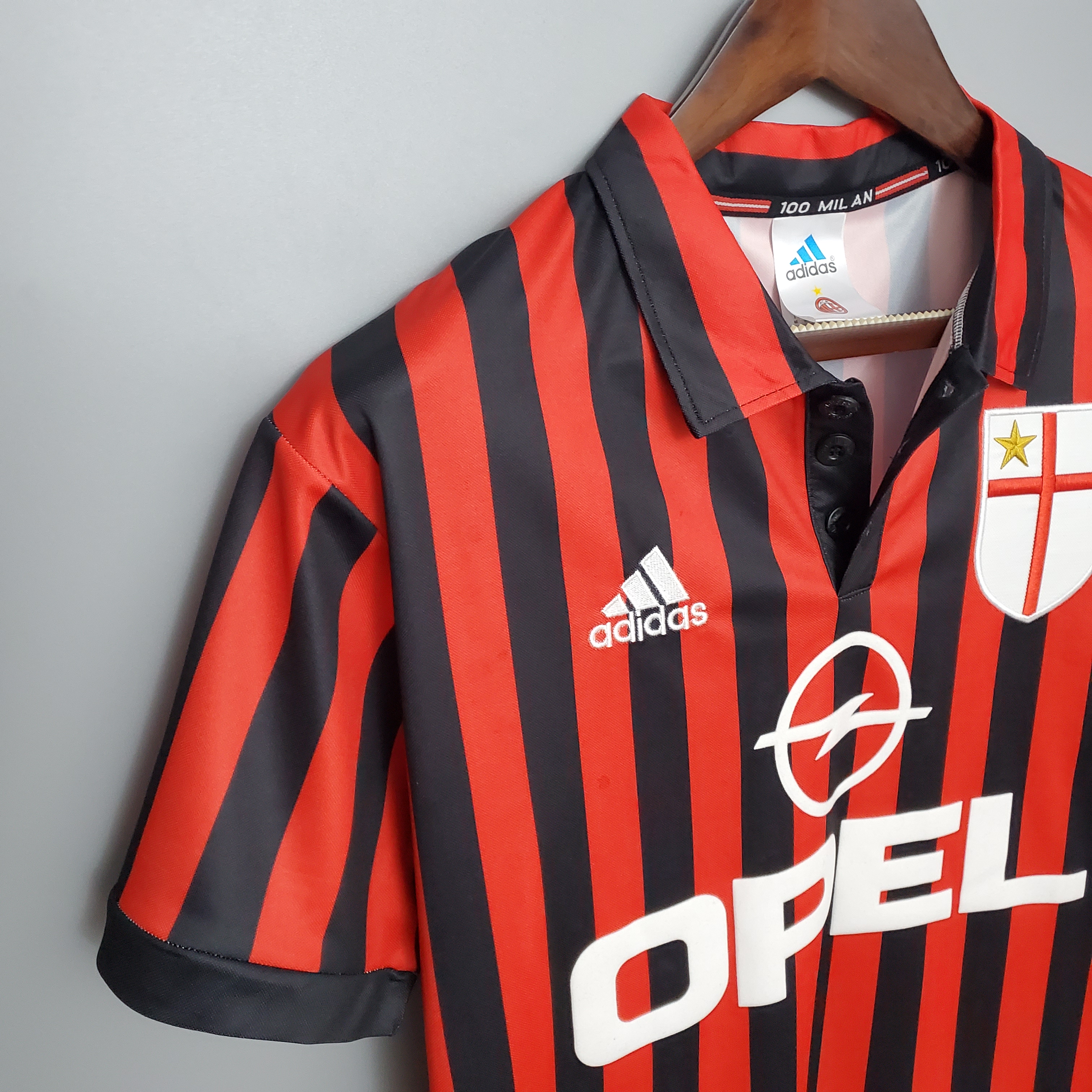 SIUjerseys-Retro AC Milan 99-00 Home Stadium Jersey