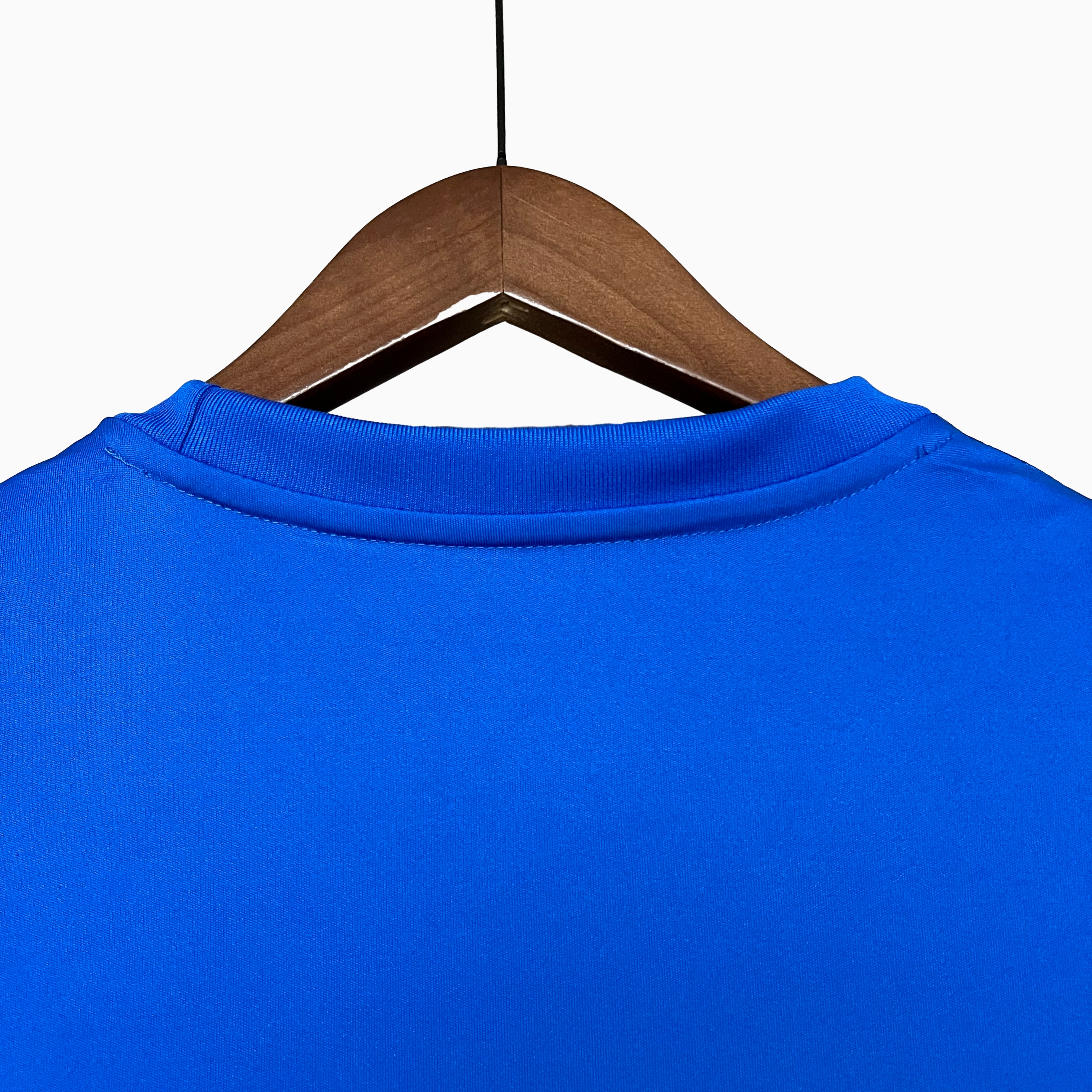 ManixJersey.com | Argentina M-E-.S-S-I 2024 Blue Training Jersey - Fans Version -Customize Name, Number and Patch | Worldwide Shipping