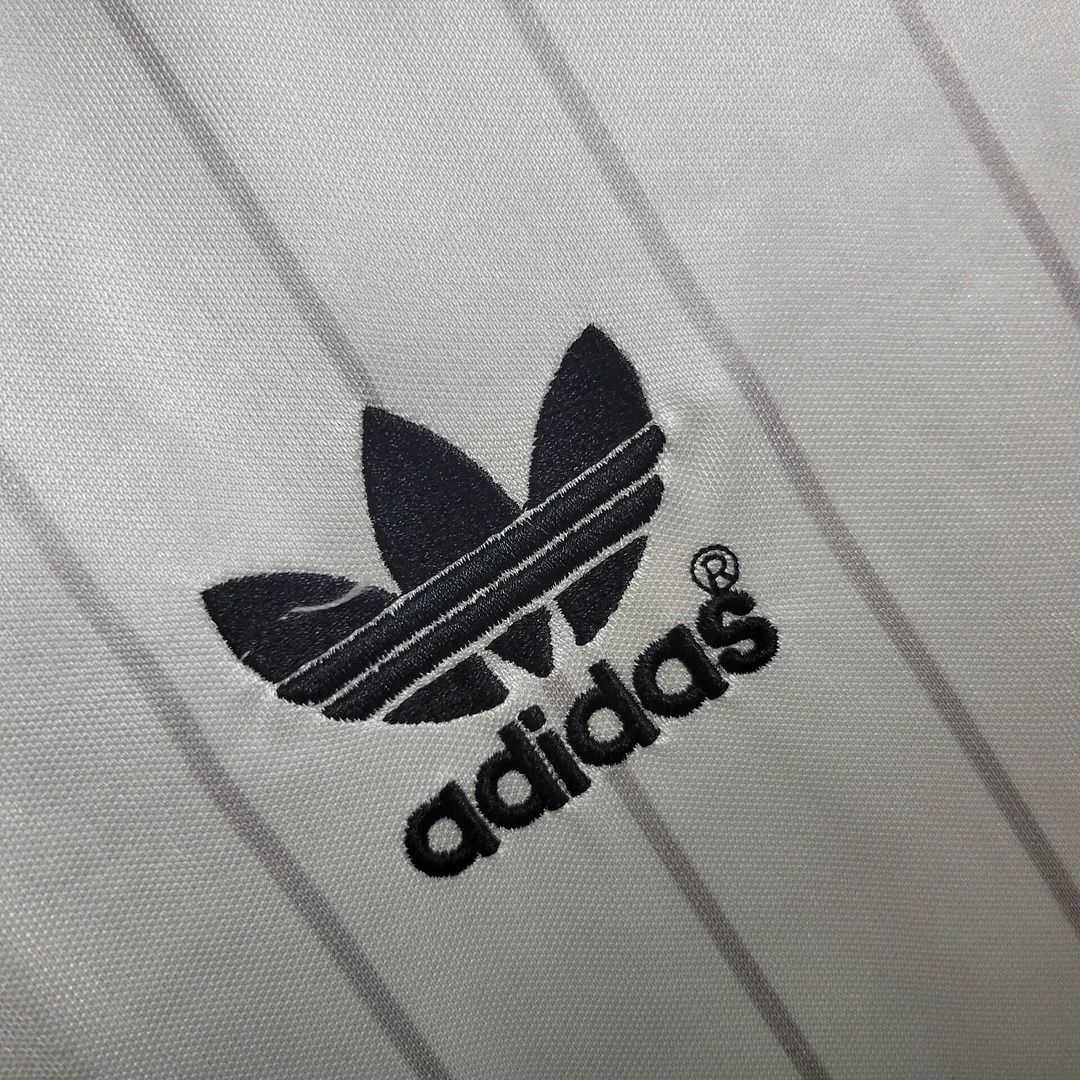 unitedfutballjersey-Retro Manchester United 82-83 Away Jersey