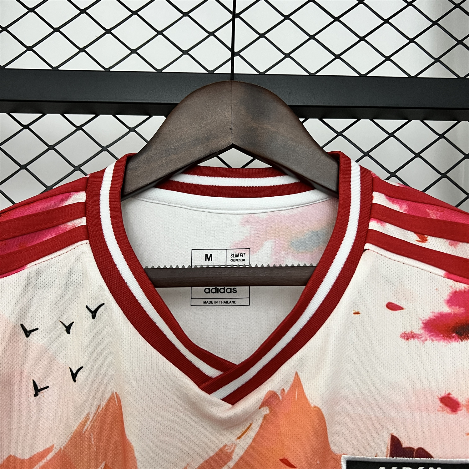 unitedfutballjersey-Japan 2024 Cherry Blossoms under Mount Fuji Jersey - Fans Version