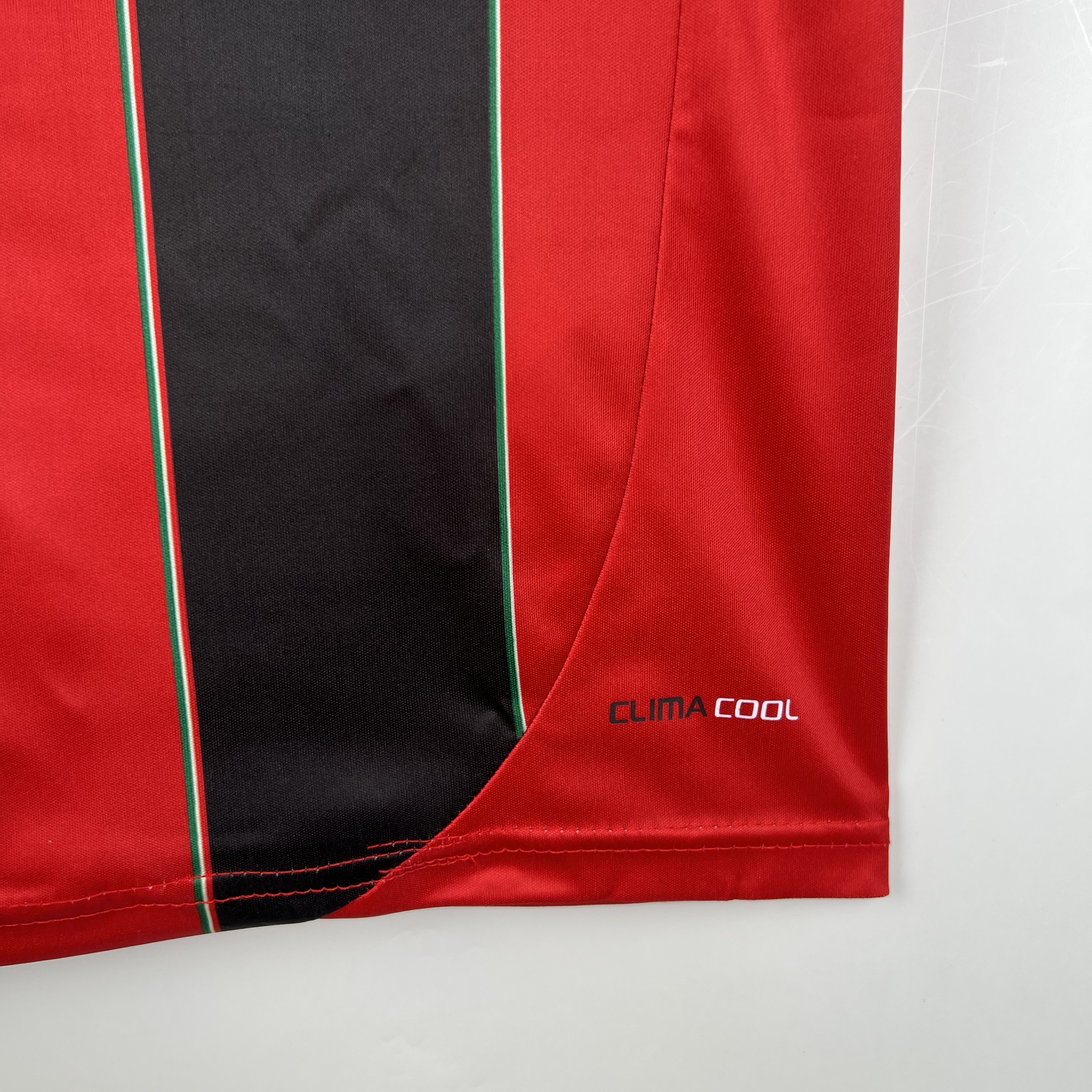 ManixJersey.com | Retro AC Milan 2012-13 Home Stadium Jersey -Customize Name, Number and Patch | Worldwide Shipping