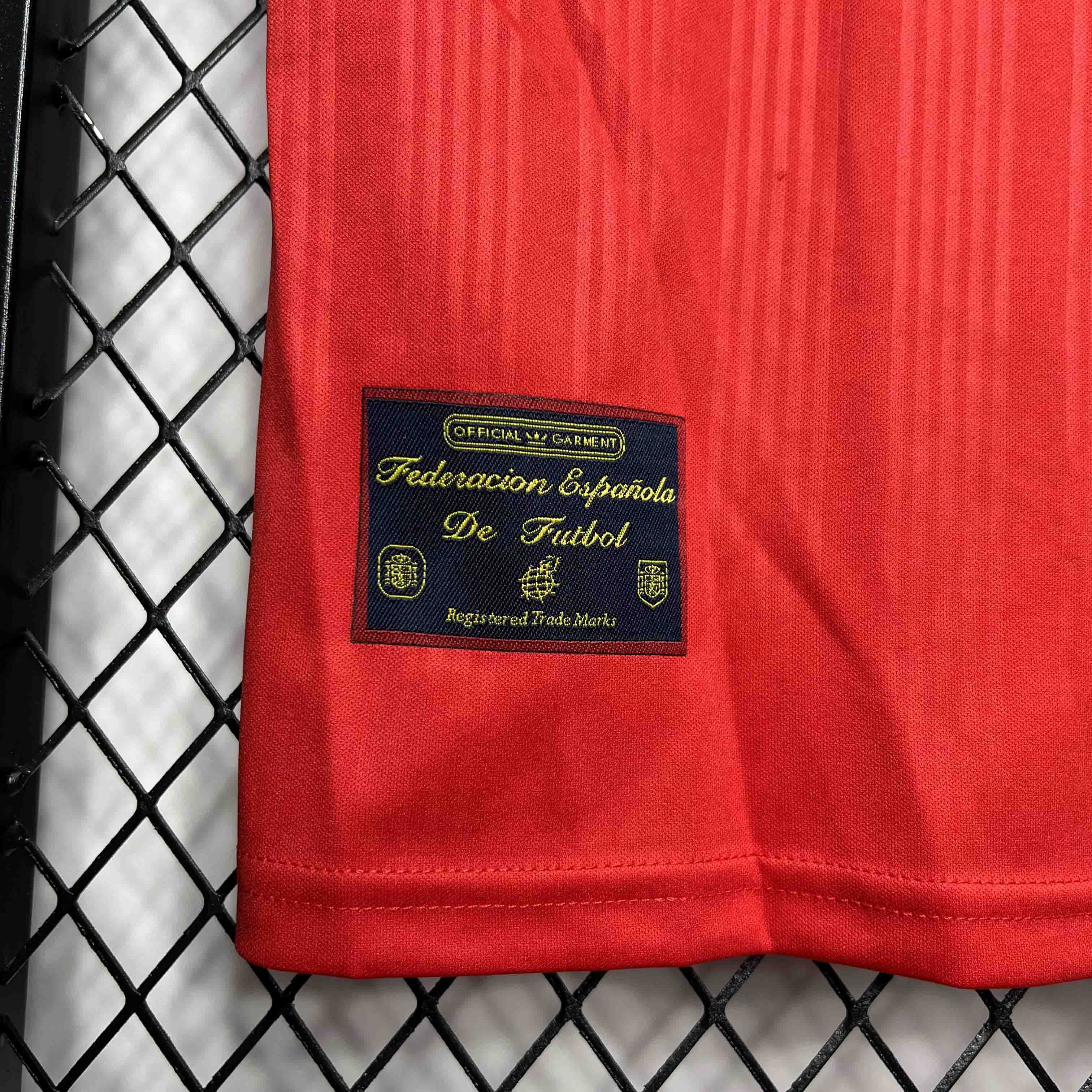 SIUjerseys-Retro Spain 1996 Home Jersey