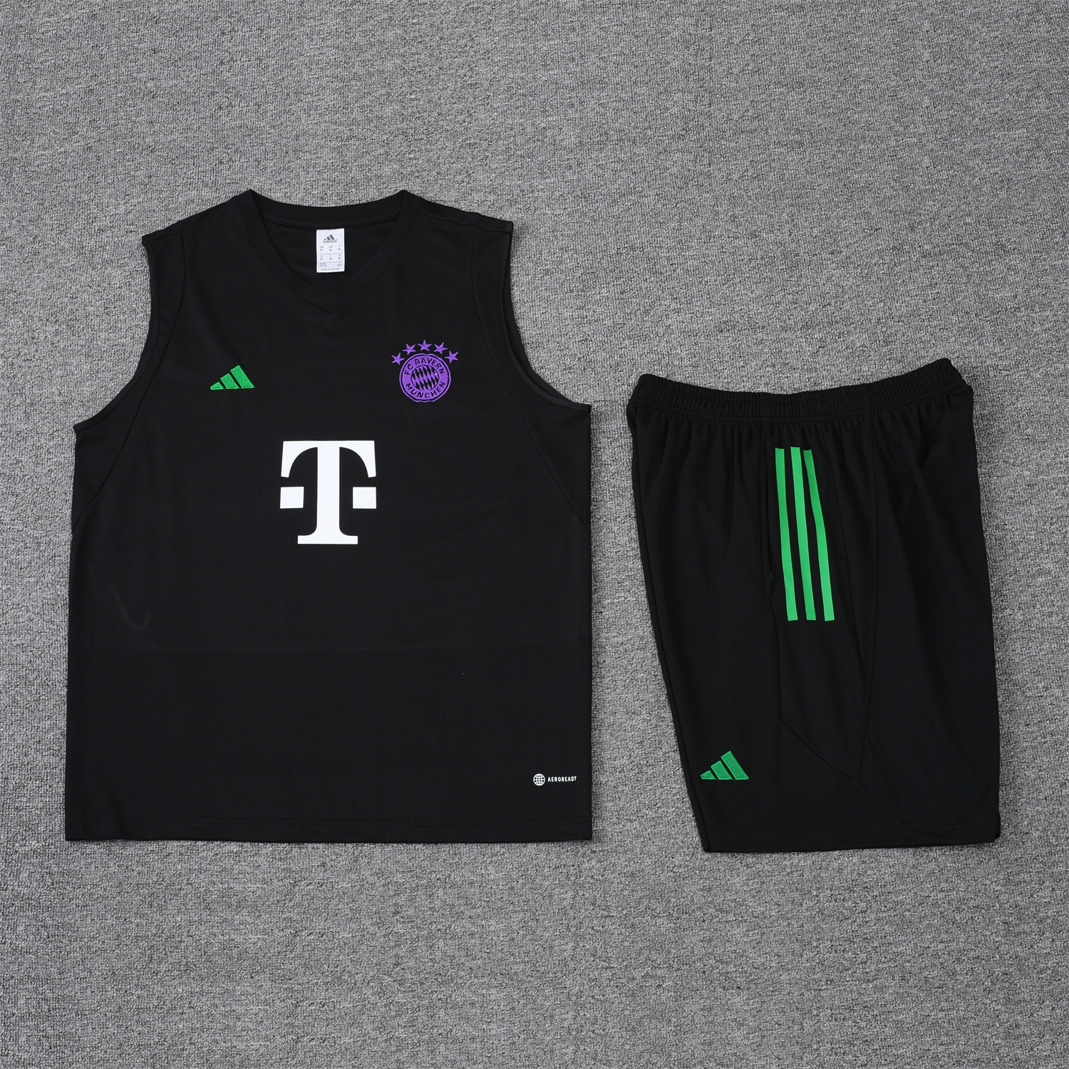 23-24 Bayern Munich Black Training Vest Suit:football jersey mysite: unitedjerseyfootball 邓江浪:football
