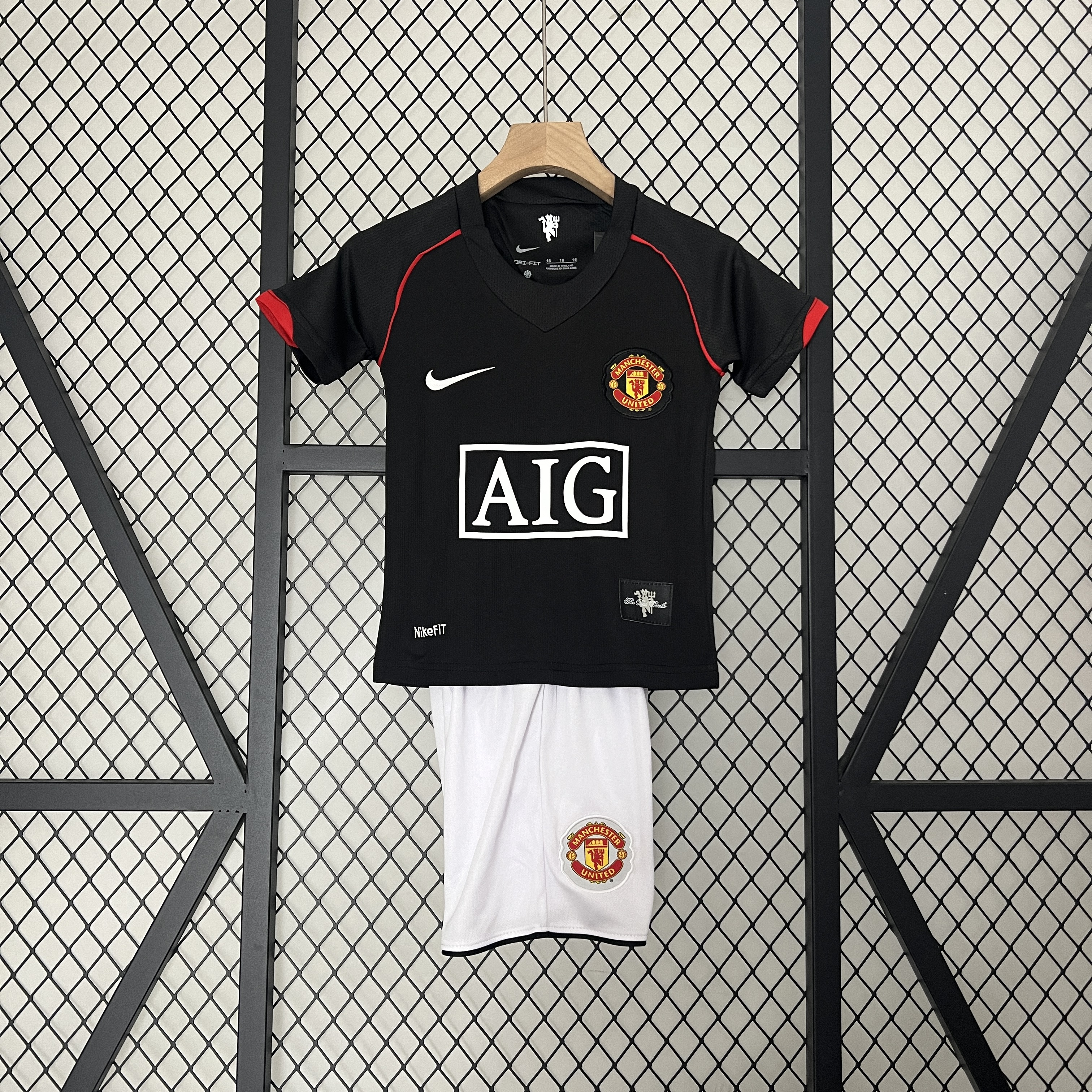 Higojerseys-Retro Manchester United 2007-08 Away Stadium Kids Kit