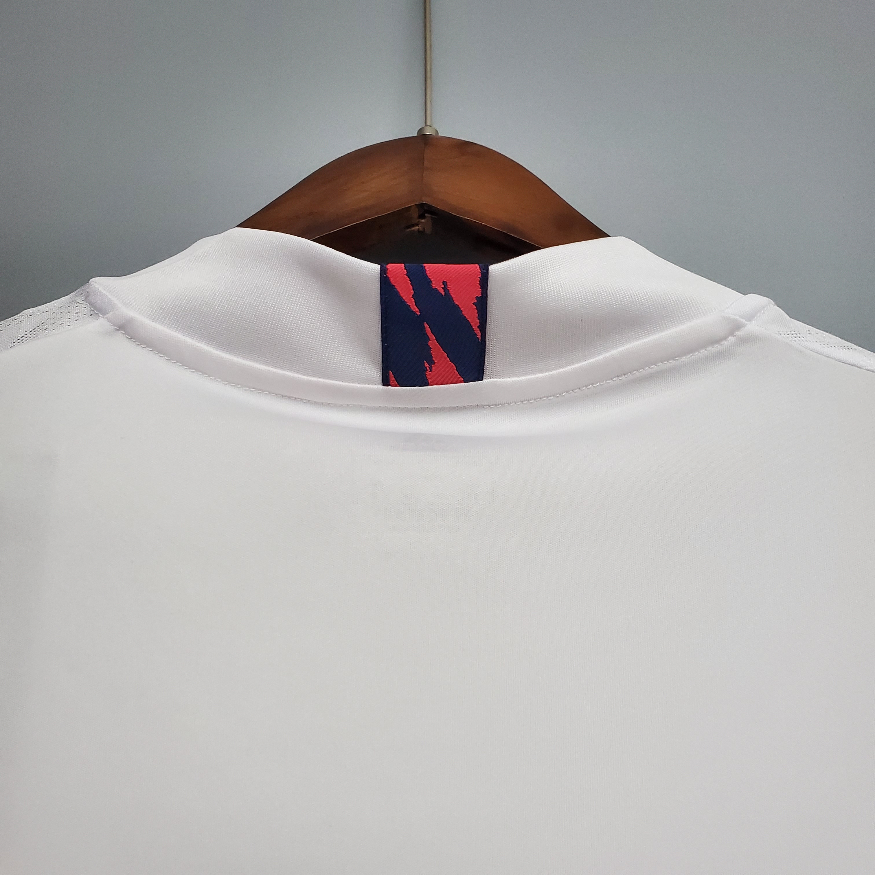 ManixJersey.com | Retro Real Madrid 20-21 Home Stadium Jersey -Customize Name, Number and Patch | Worldwide Shipping