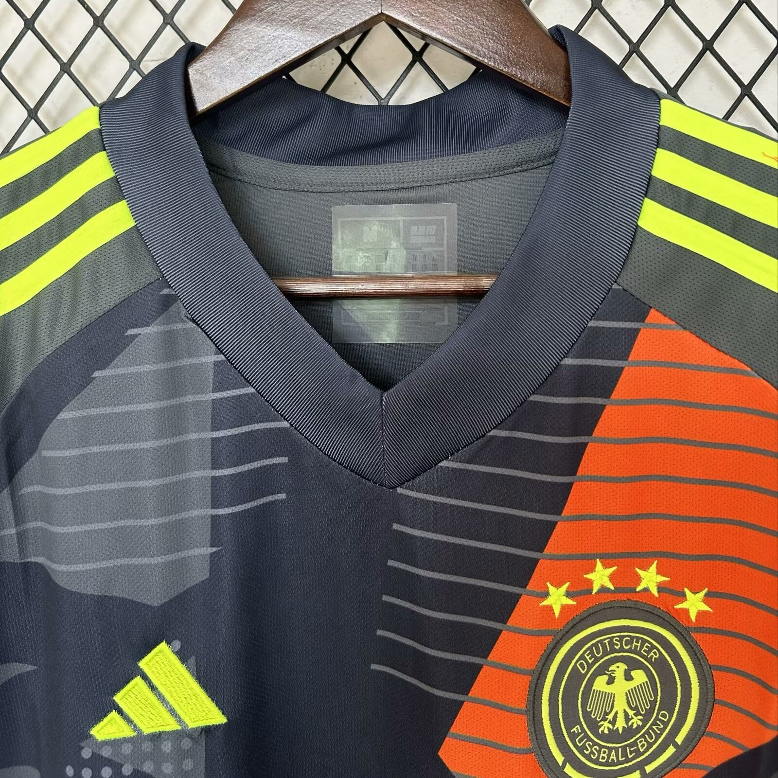 unitedfutballjersey-Germany 2024 Black Goalkeeper Jersey - Fans Version