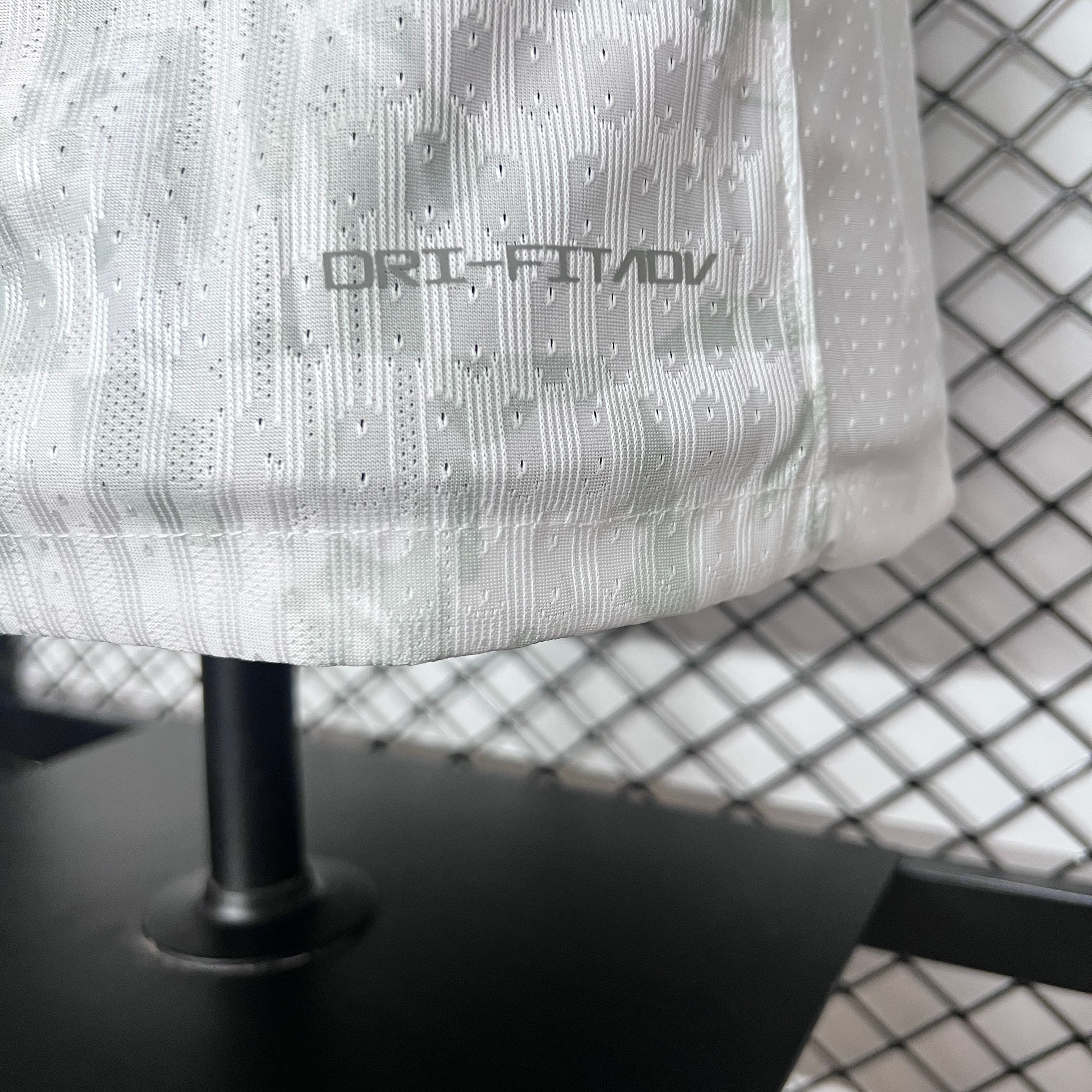 UltraTrikot-Liver.pool 24-25 Third Jersey - Player Version