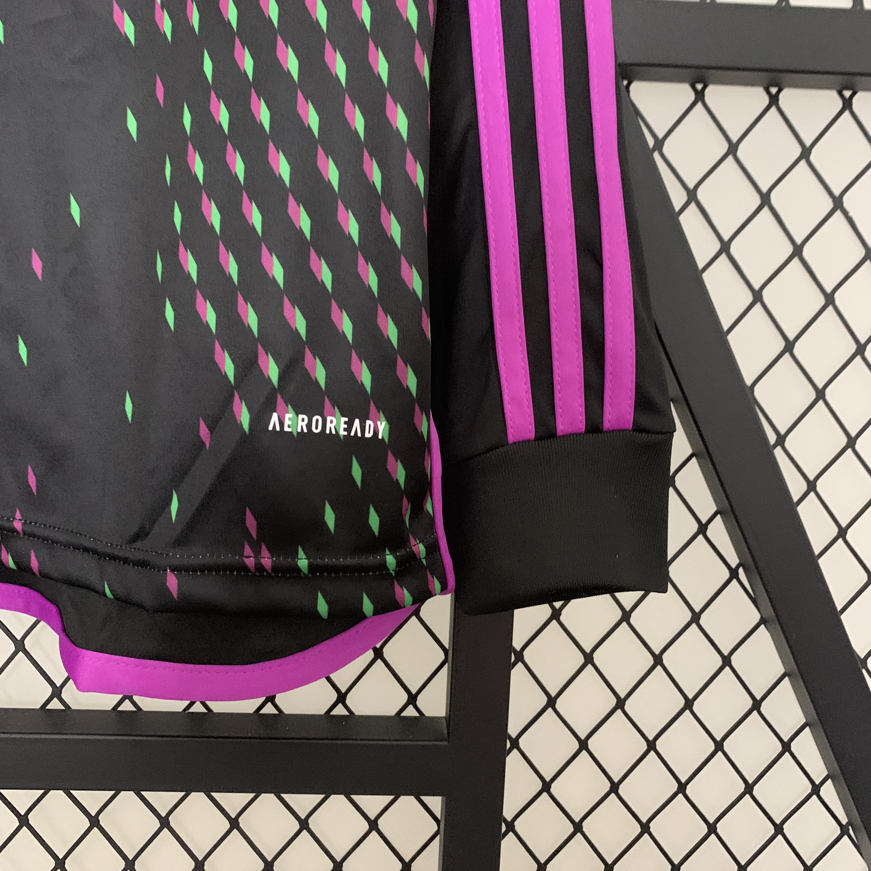 Bayern Munich 23-24 Away Long Sleeve Jersey - Fans Version:football jersey mysite: unitedjerseyfootball 邓江浪:football