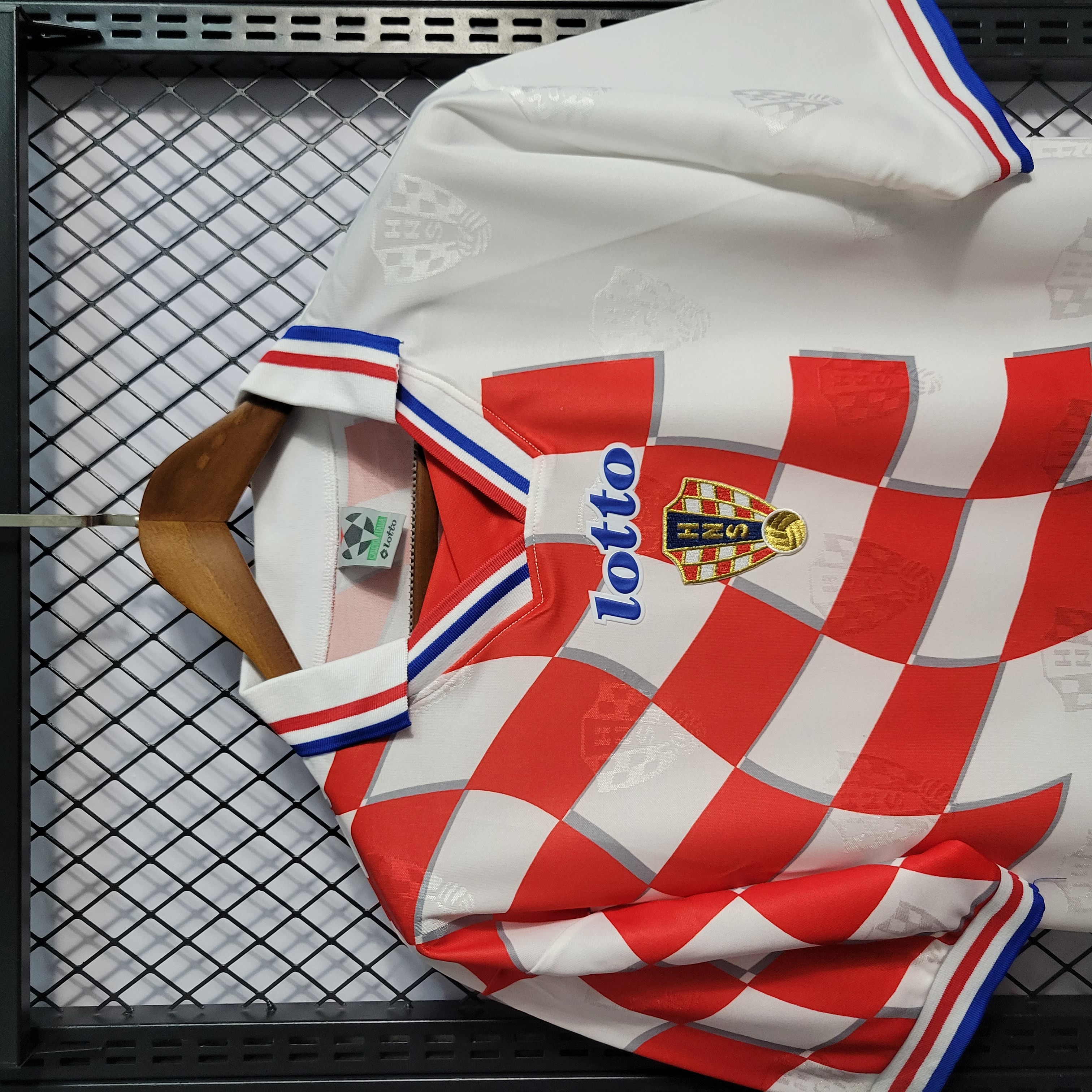 ManixJersey.com | Retro Croatia 1998 Home Stadium Jersey -Customize Name, Number and Patch | Worldwide Shipping