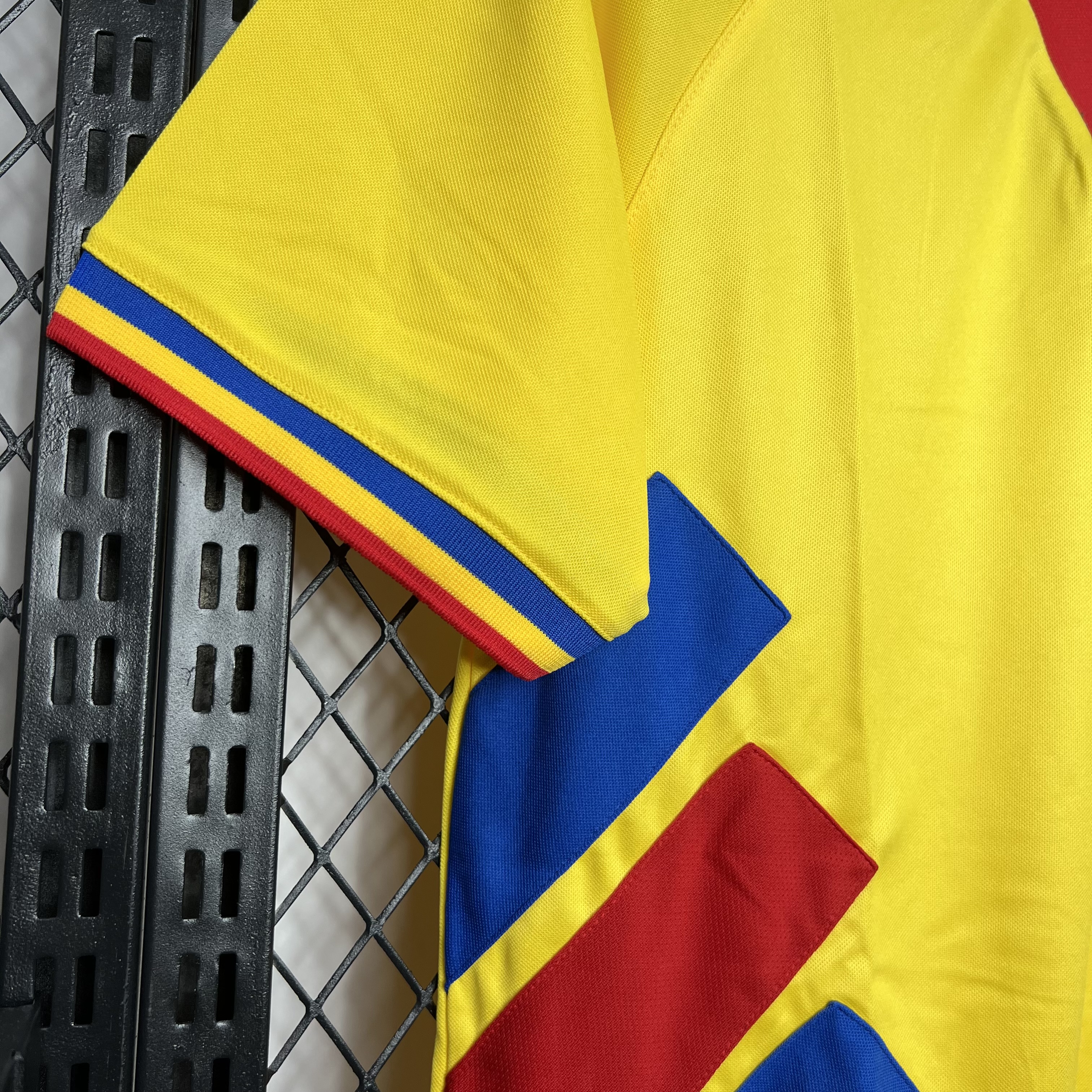 ManixJersey.com | Retro Romania 1994 Home Stadium Jersey -Customize Name, Number and Patch | Worldwide Shipping