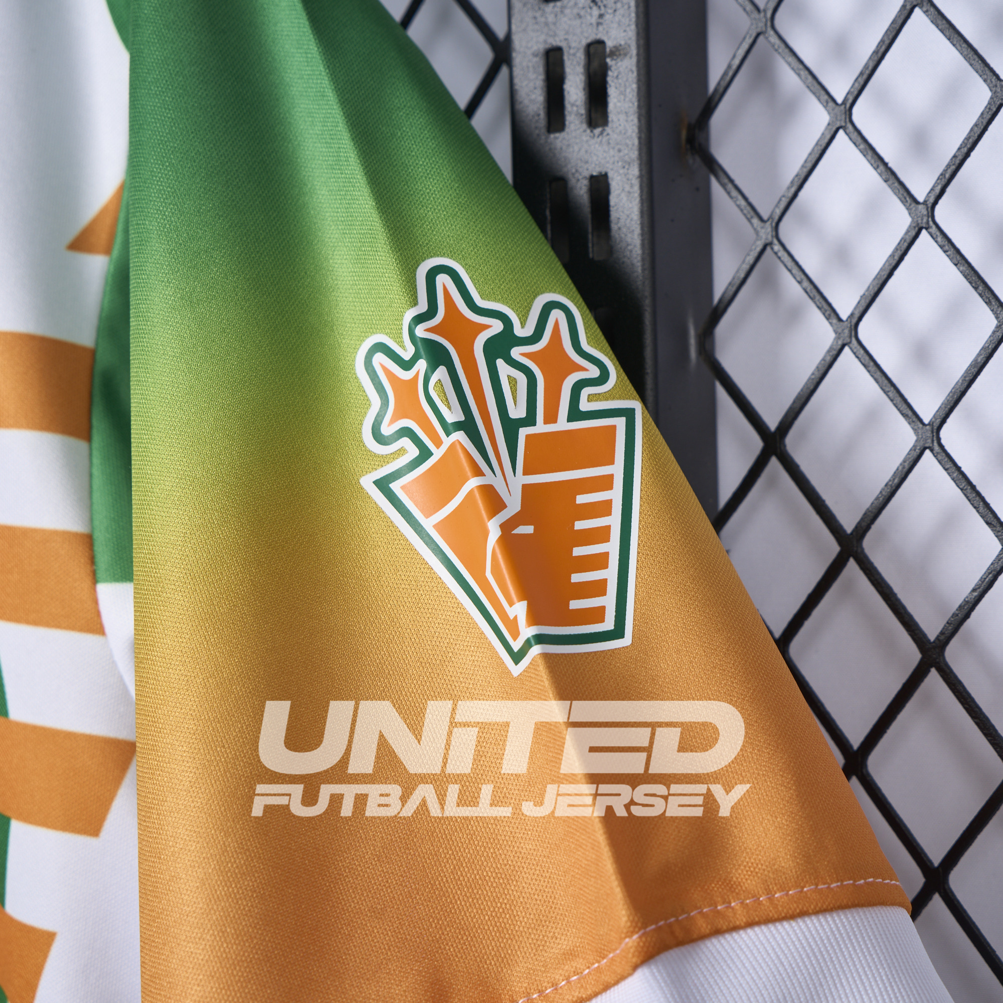 unitedfutballjersey-Venezia FC 24-25 Orange and Green Pre-Match Jersey - Fans Version
