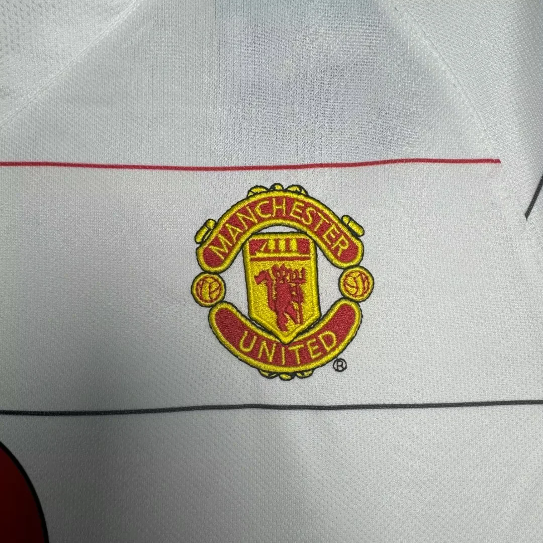 SIUjerseys-Retro Manchester United 03-05 Third Jersey