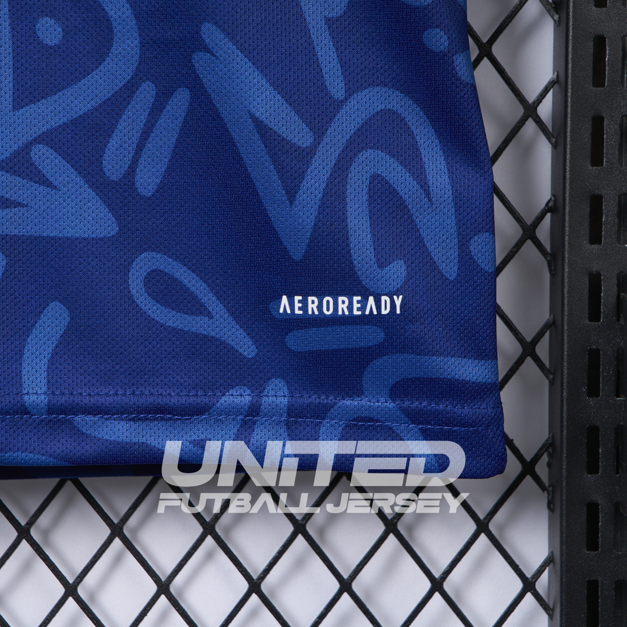 foot-Retro Real Madrid 2021-22 Away Jersey