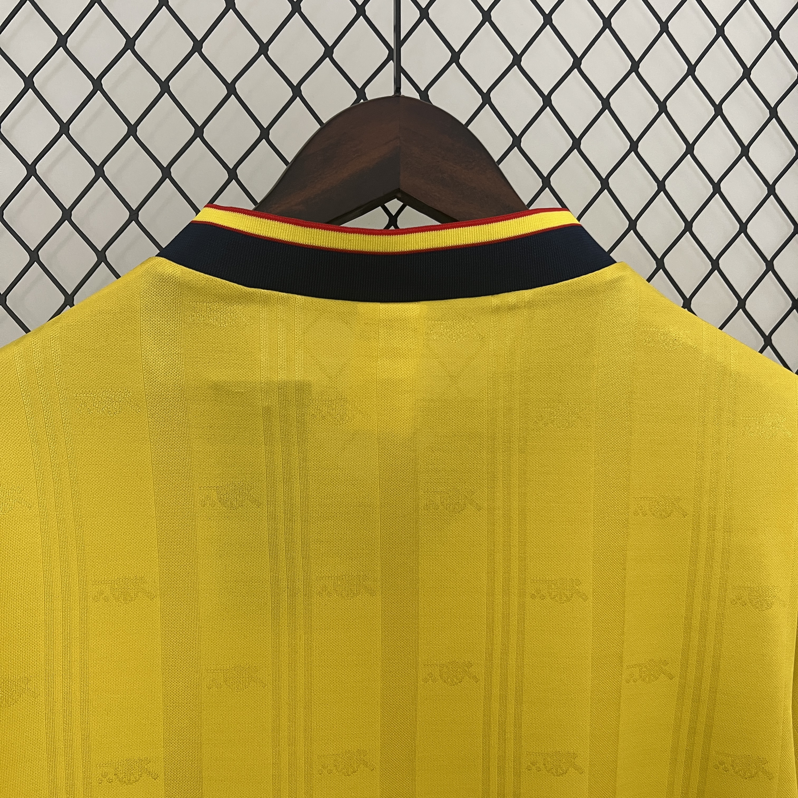 ManixJersey.com | Retro Arsenal 1986-88 Away Jersey -Customize Name, Number and Patch | Worldwide Shipping