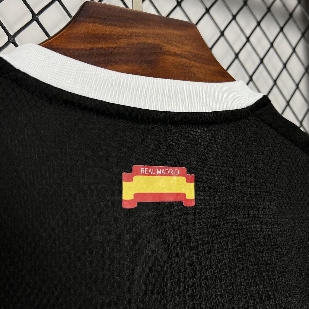 Higojerseys-Real Madrid 24-25 Third Goalkeeper Black Jersey - Fans Version