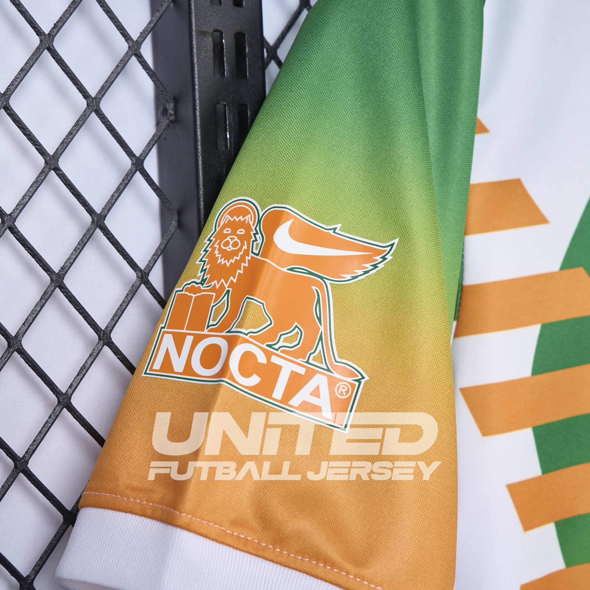 unitedfutballjersey-Venezia FC 24-25 Orange and Green Pre-Match Jersey - Fans Version