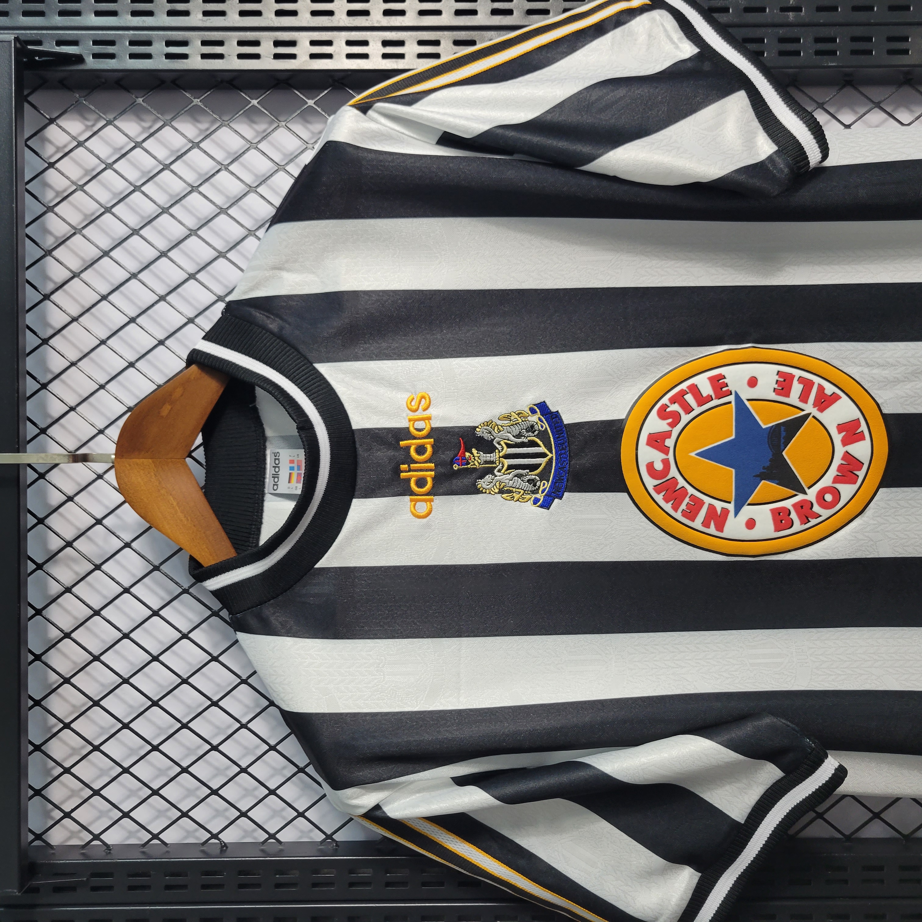 JerseysGala.com | Retro Newcastle United 1997-99 Home Stadium Jersey -Customize Name, Number and Patch | Worldwide Shipping