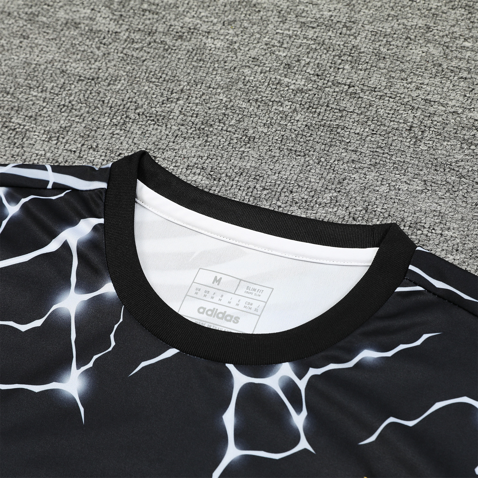 JerseysGala.com | Real Madrid 24-25 Short-Sleeve Training Set - White Leopard Top & Black Shorts -Customize Name, Number and Patch | Worldwide Shipping