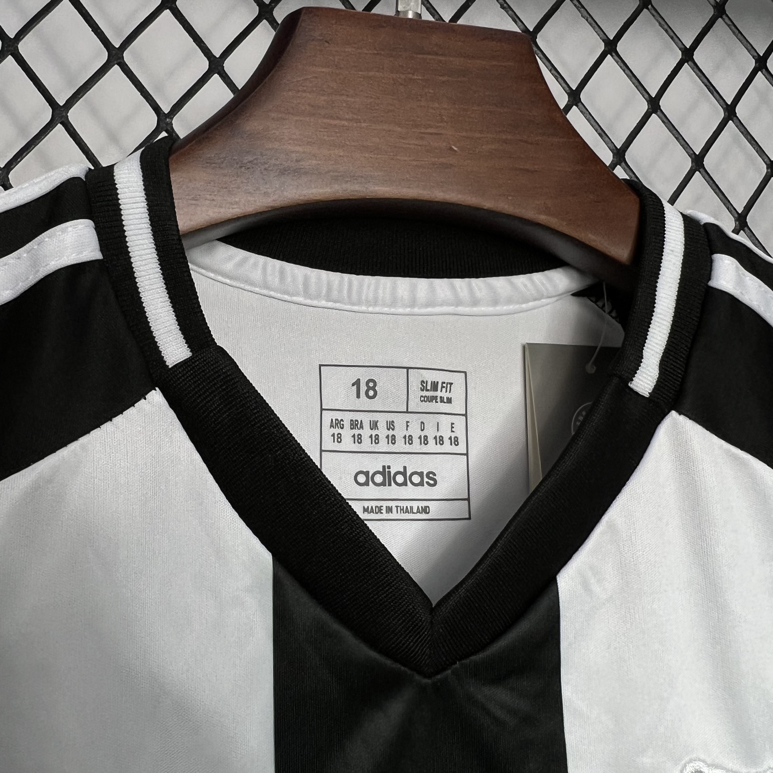 ManixJersey.com | Newcastle United 24-25 Home Stadium Kids Kit -Customize Name, Number and Patch | Worldwide Shipping