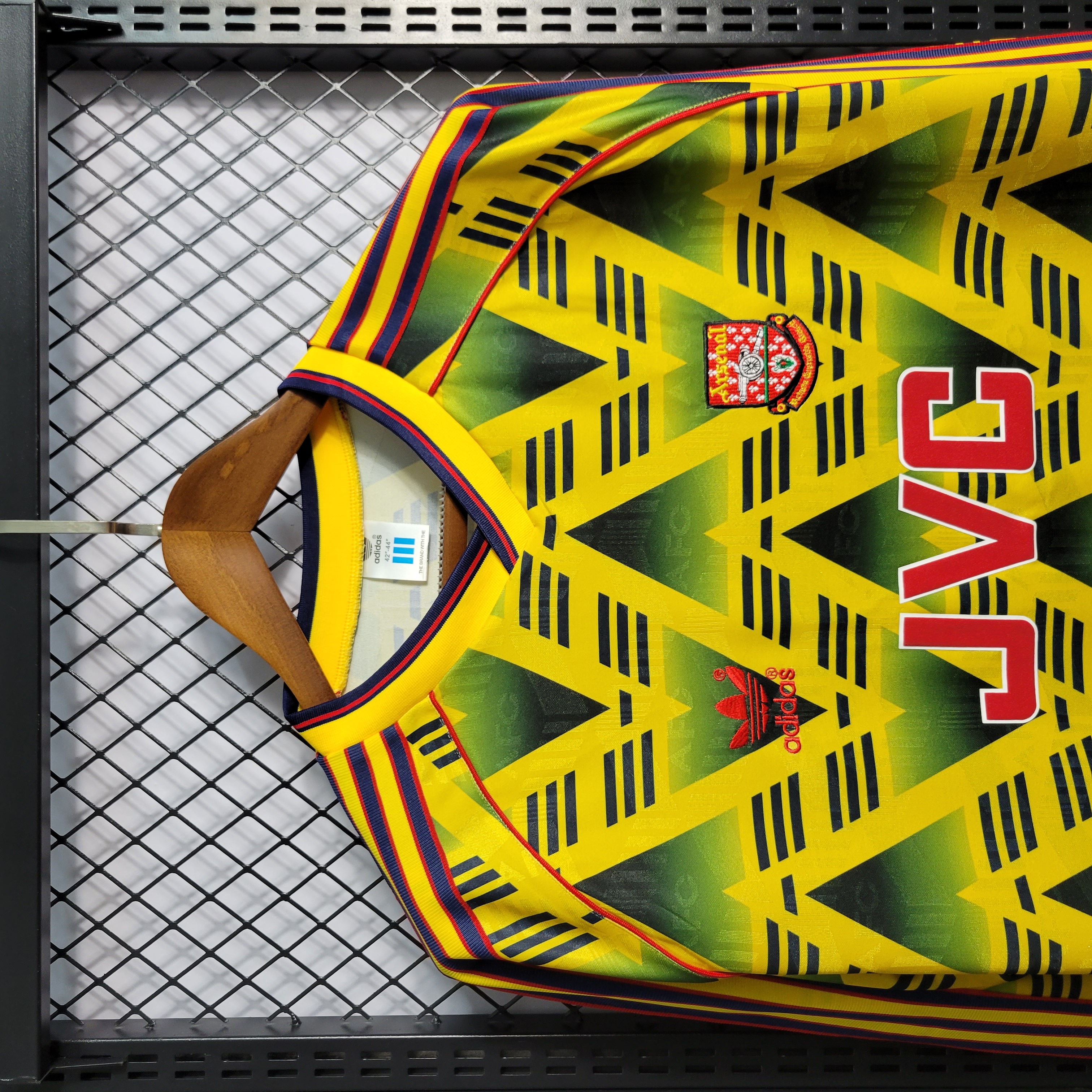 ManixJersey.com | Retro Arsenal 91-93 Away Long Sleeve Jersey -Customize Name, Number and Patch | Worldwide Shipping