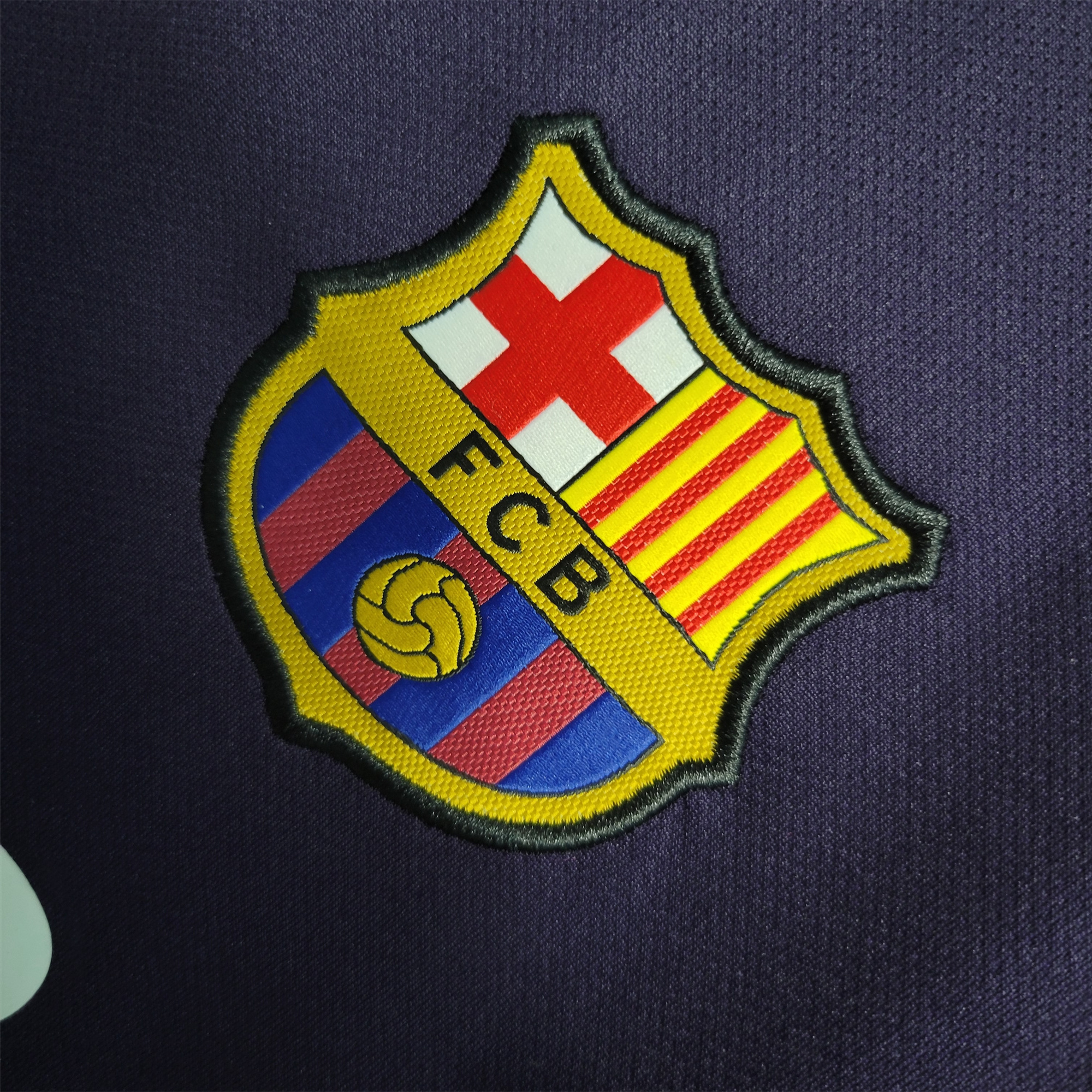 ManixJersey.com | Retro Barcelona 16-17 Away Stadium Jersey -Customize Name, Number and Patch | Worldwide Shipping