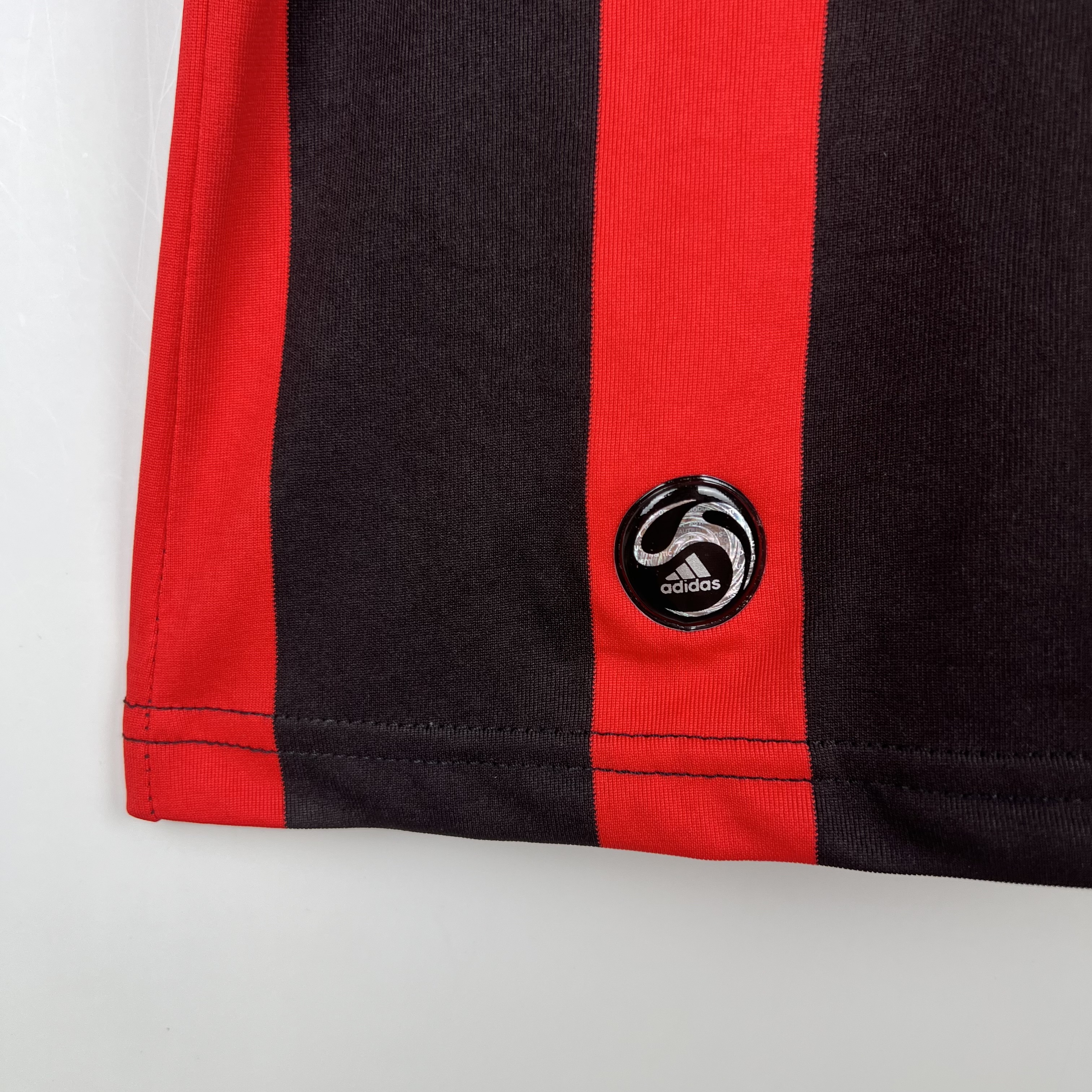 ManixJersey.com | Retro AC Milan 2008-09 Home Stadium Jersey -Customize Name, Number and Patch | Worldwide Shipping