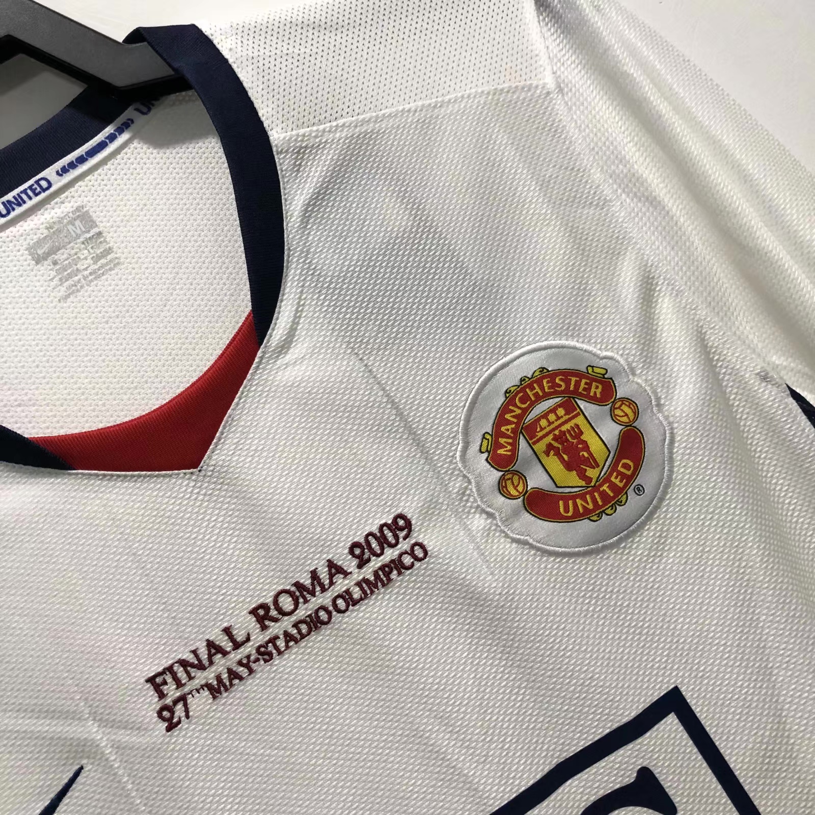 ManixJersey.com | Retro Manchester United 08-09 Away Long Sleeve Jersey - Champions League Final Version -Customize Name, Number and Patch | Worldwide Shipping