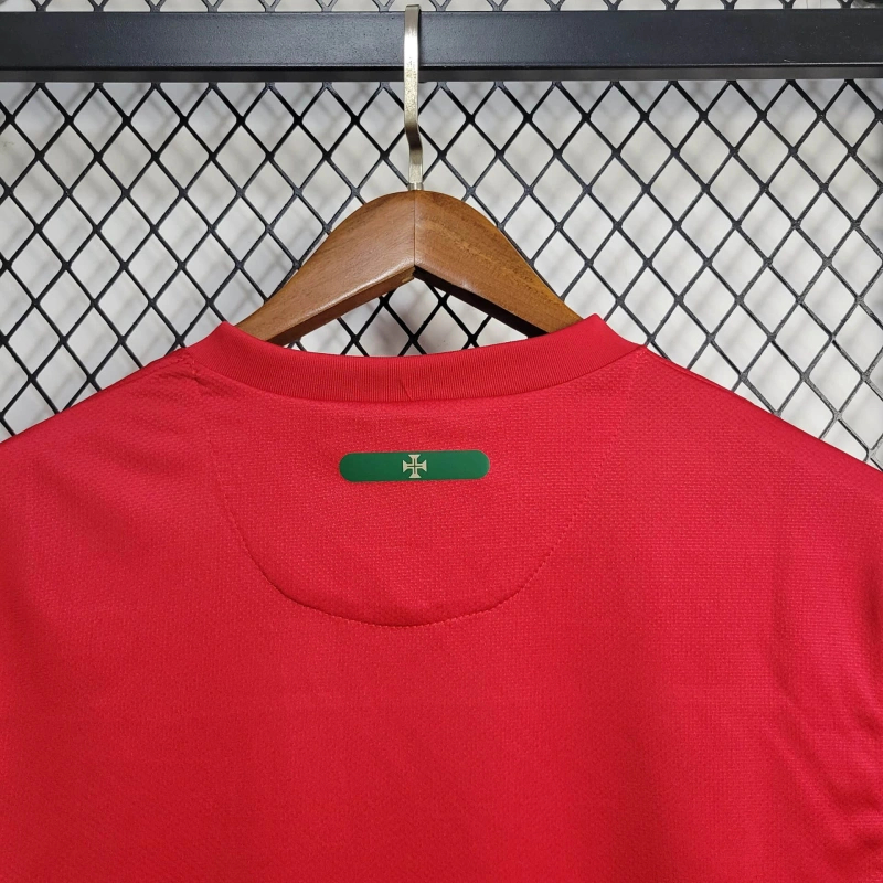 Higojerseys-Retro Portugal 2010 Home Stadium Jersey