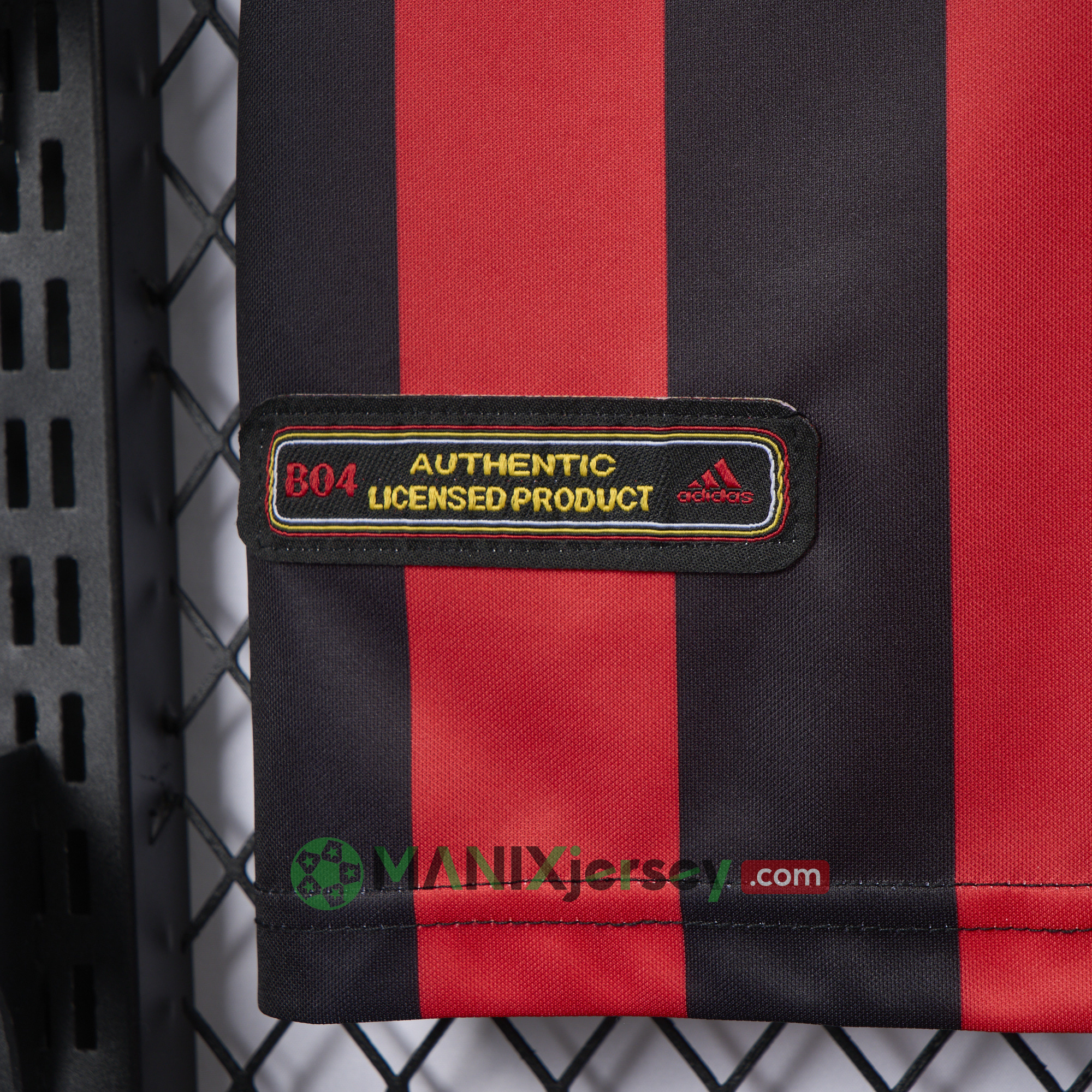 ManixJersey.com | Retro Bayer 04 Leverkusen 2001-02 Home Jersey -Customize Name, Number and Patch | Worldwide Shipping