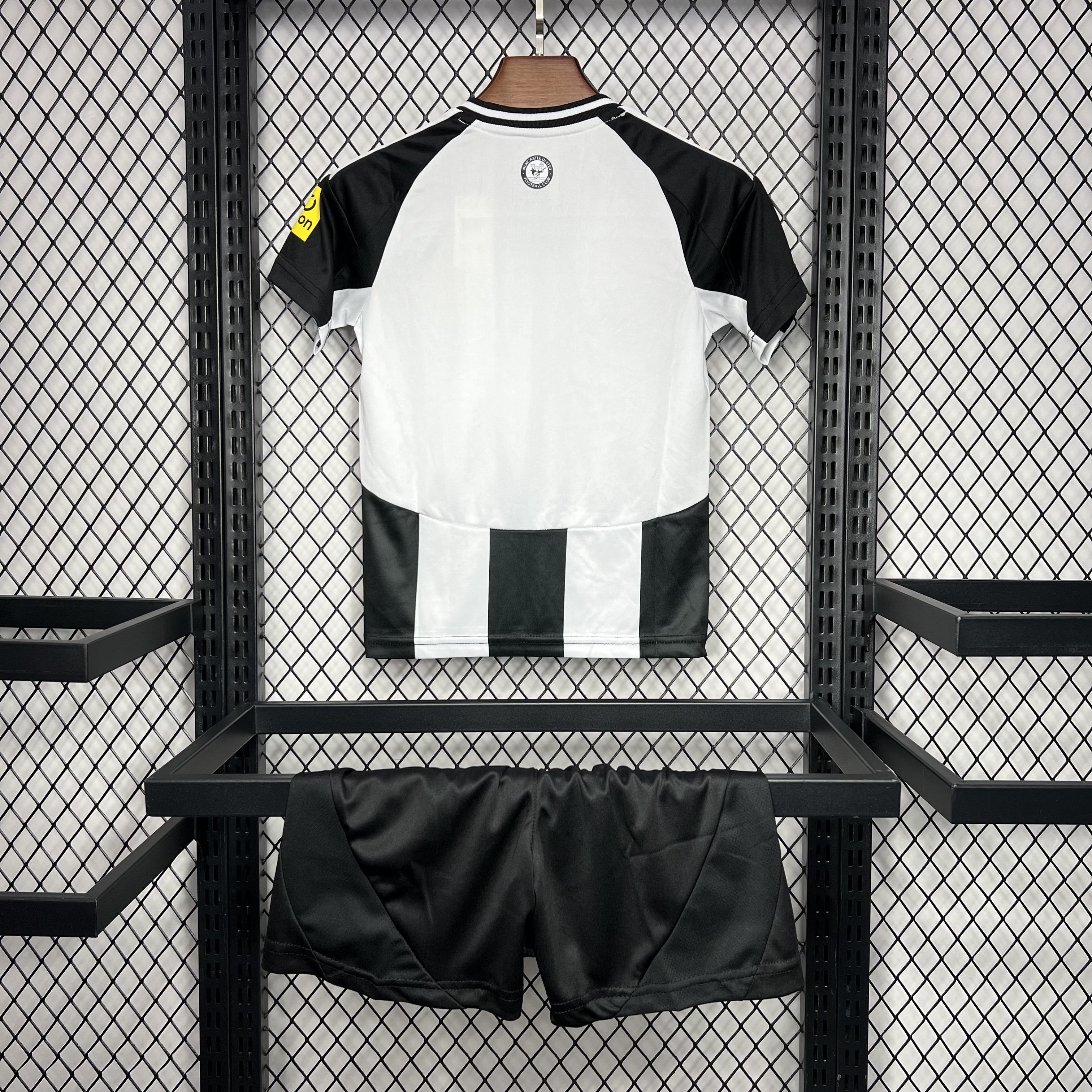 ManixJersey.com | Newcastle United 24-25 Home Stadium Kids Kit -Customize Name, Number and Patch | Worldwide Shipping