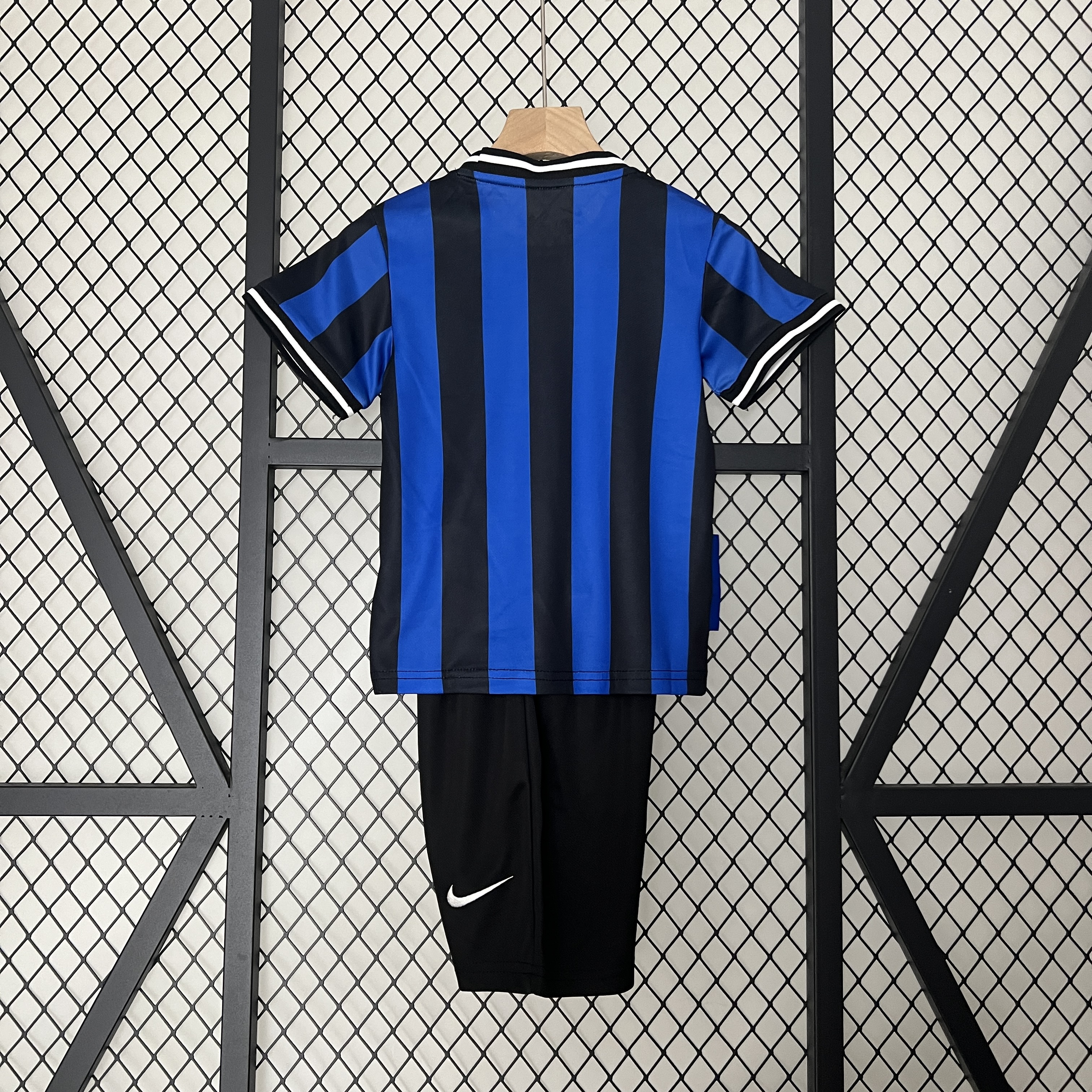 ManixJersey.com | Retro Inter Milan 09-10 Home Stadium Kids Kit -Customize Name, Number and Patch | Worldwide Shipping