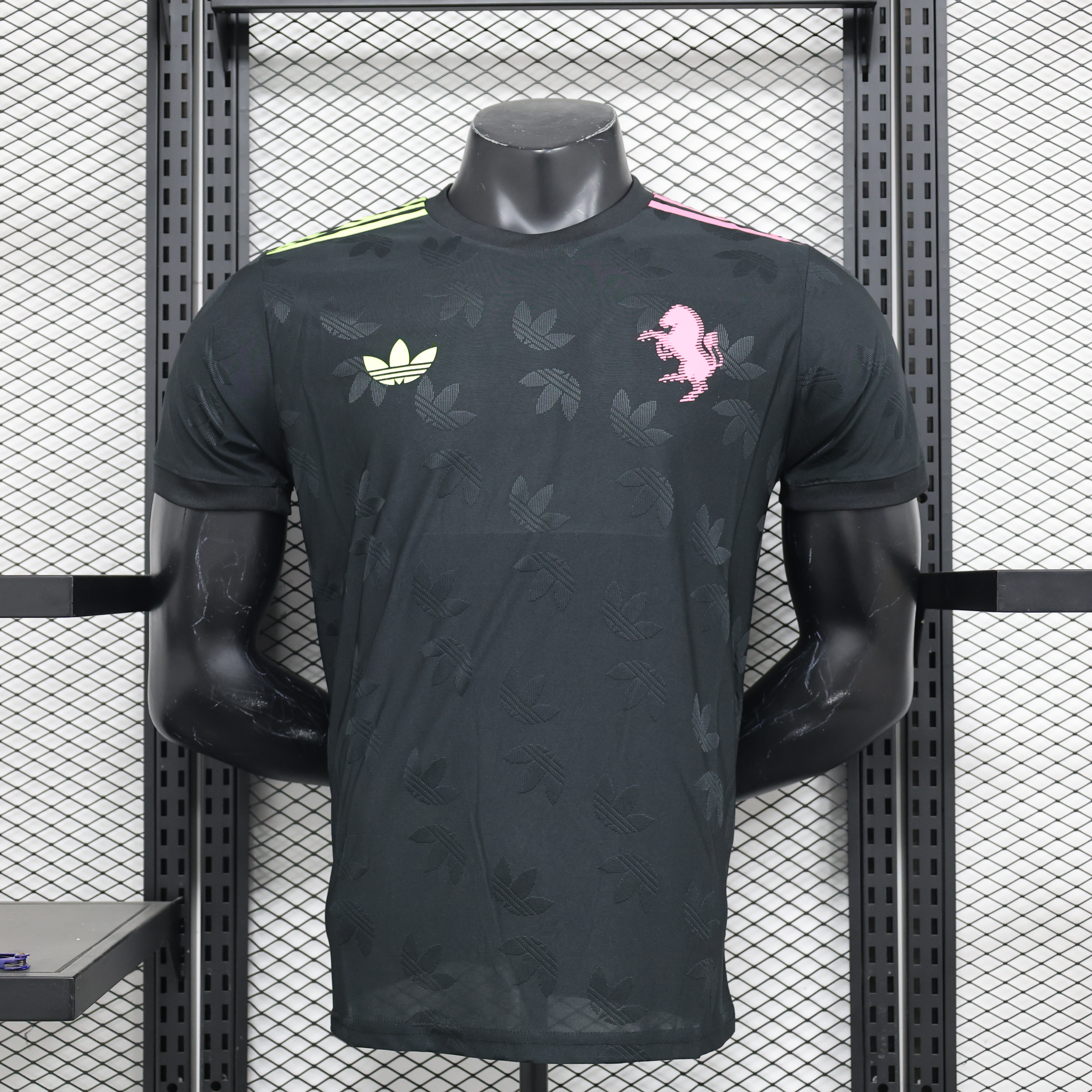 ManixJersey.com | Juventus 24-25 Black Special Edition Jersey - Player Version -Customize Name, Number and Patch | Worldwide Shipping