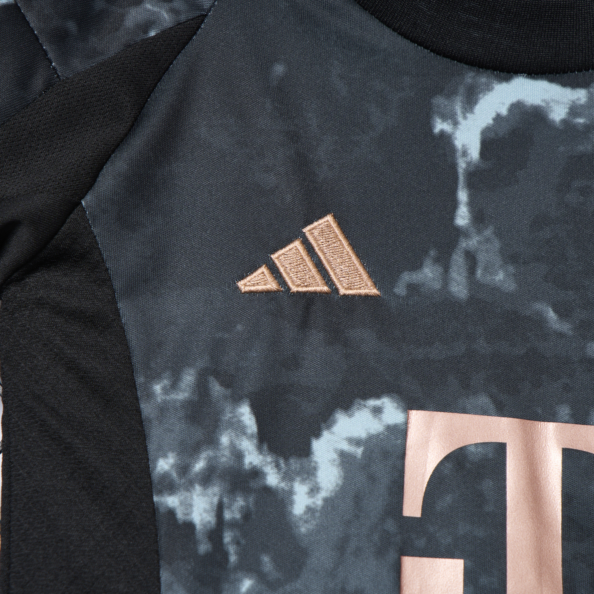 SIUjerseys-Bayern Munich 24-25 Away Kids Kit - Fans Version