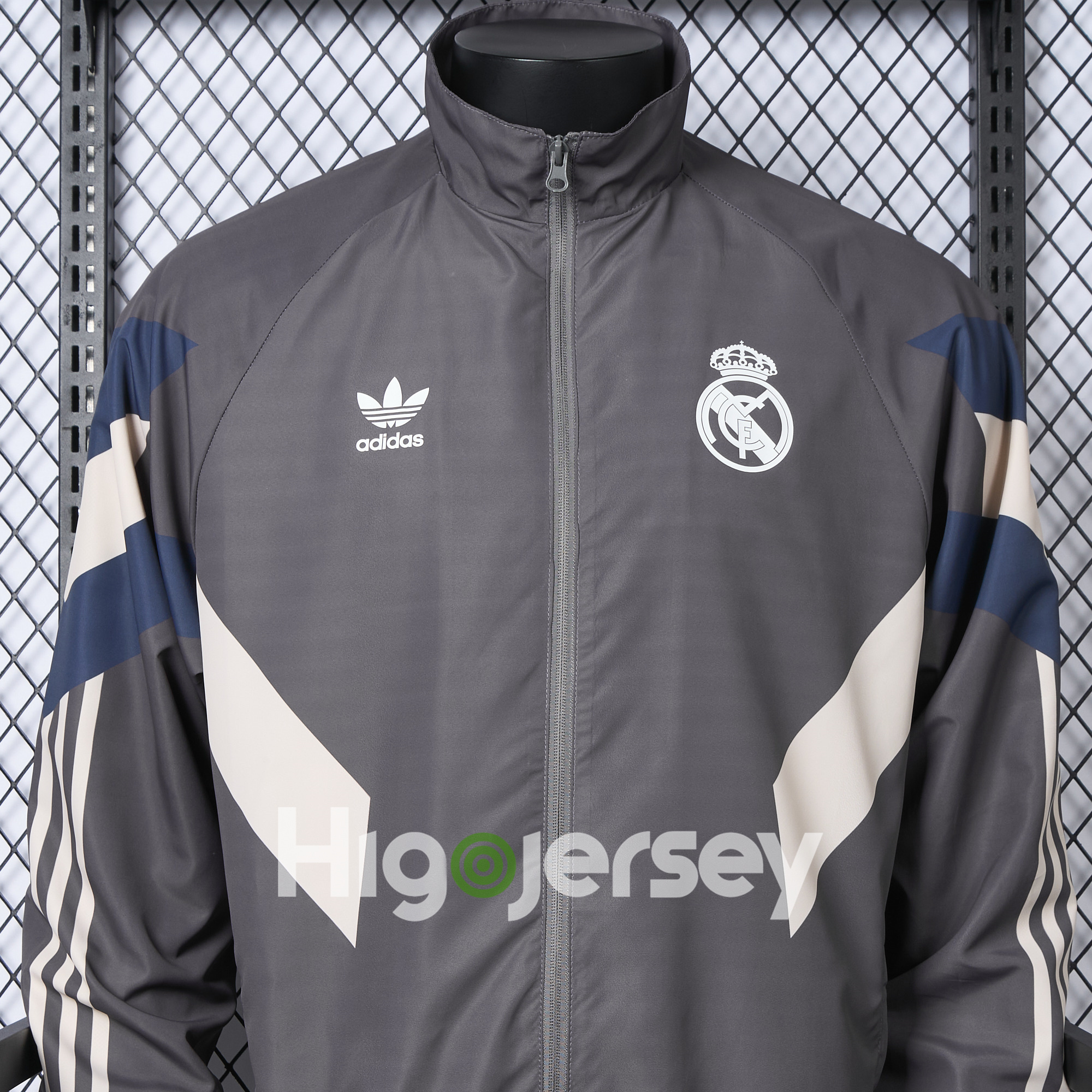 Higojerseys-Real Madrid 24-25 Throwback Windbreaker Jacket - Grey