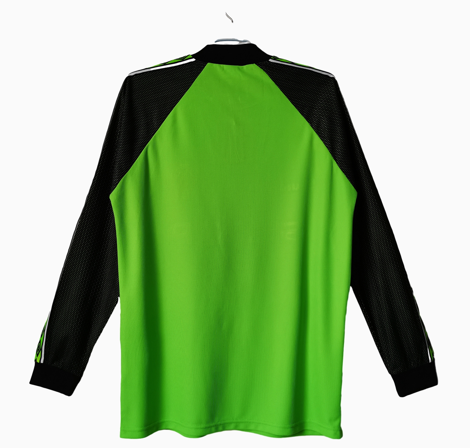 GlobeJersey-Retro Manchester United 98-99 Green Goalkeeper Long Sleeve Jersey