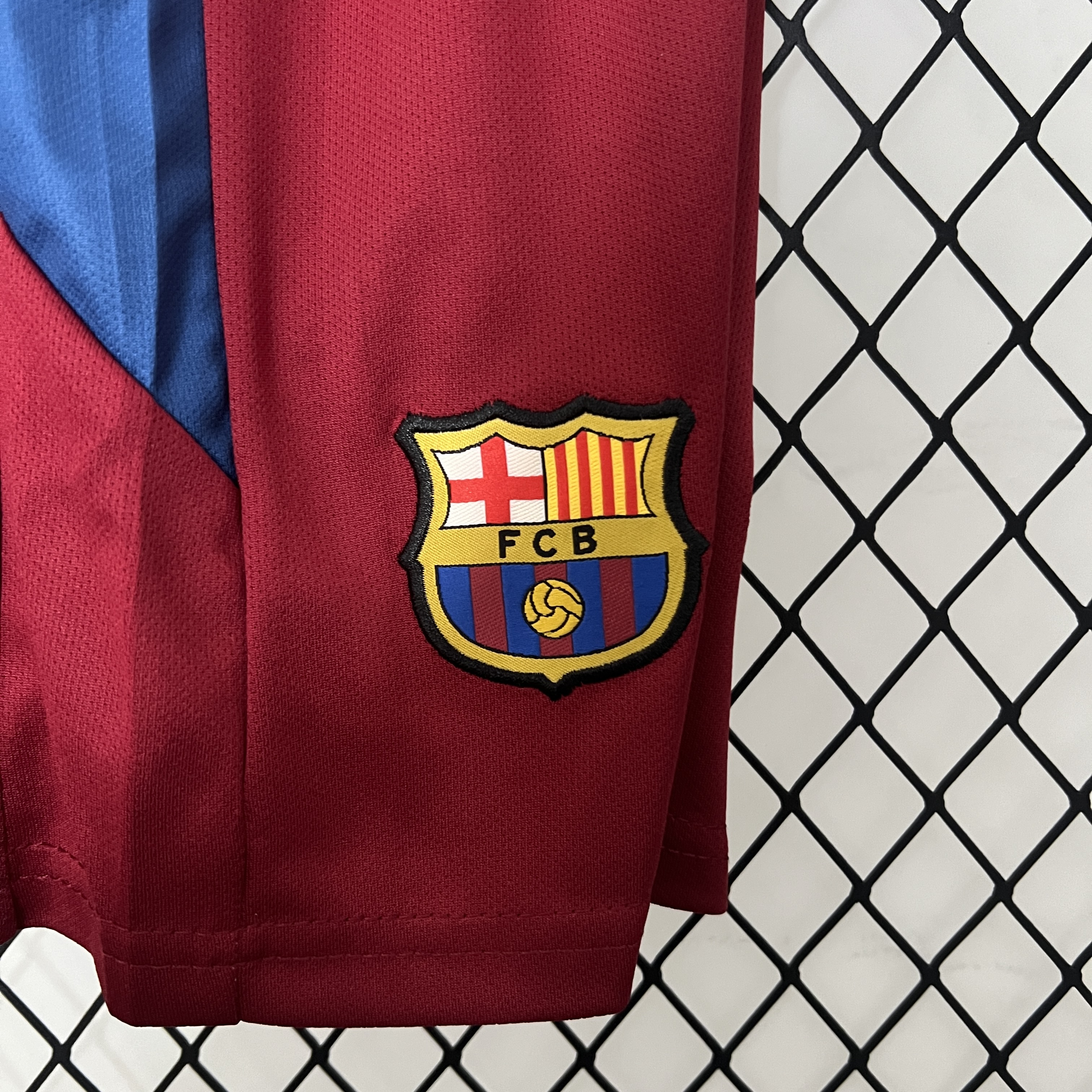 SIUjerseys-Retro Barcelona 2010-11 Home Stadium Kids Kit
