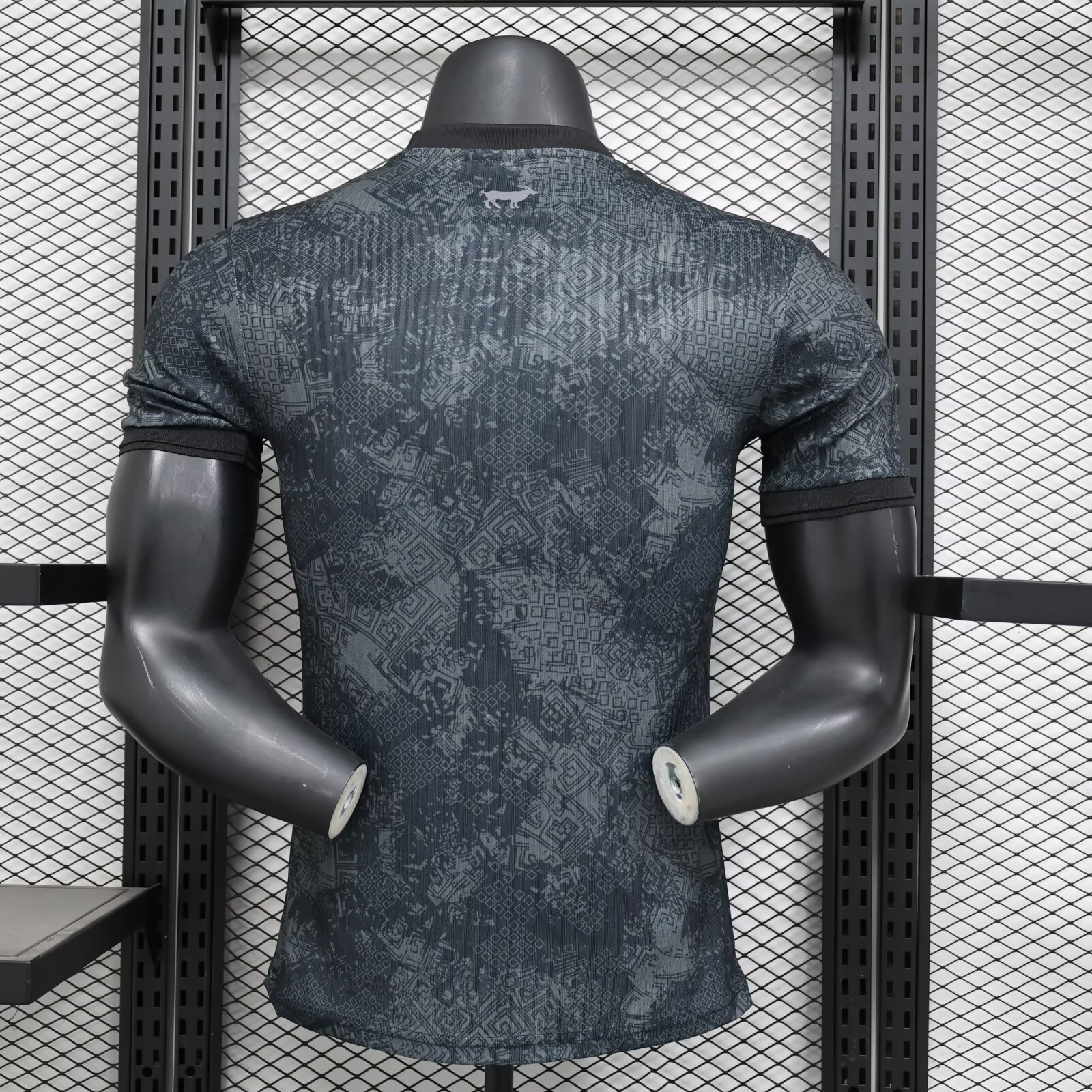 ManixJersey.com | Argentina 2024-25 COMMA Messi Black Jersey - Black Version -Customize Name, Number and Patch | Worldwide Shipping