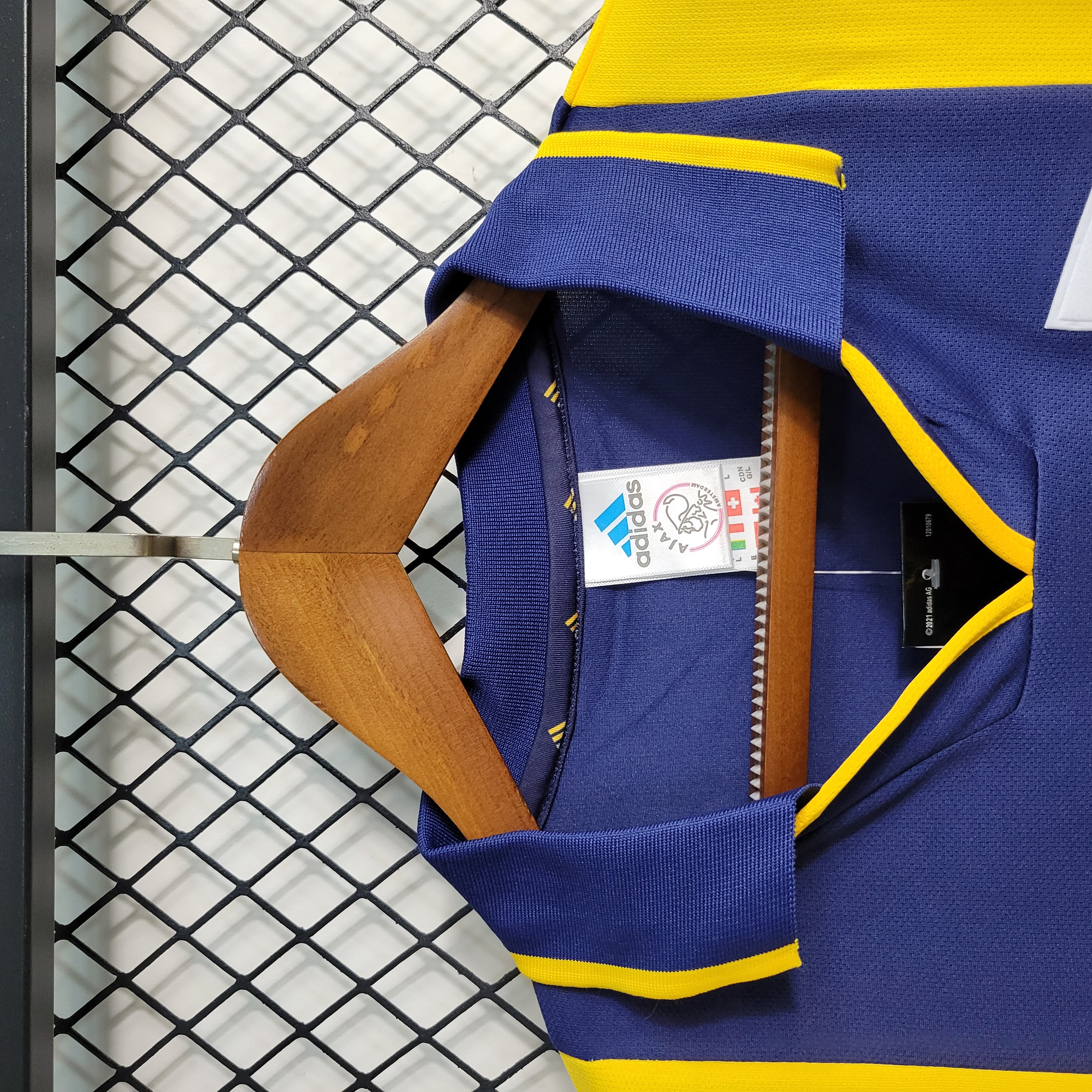 SIUjerseys-Retro Ajax 2000-01 Away Jersey