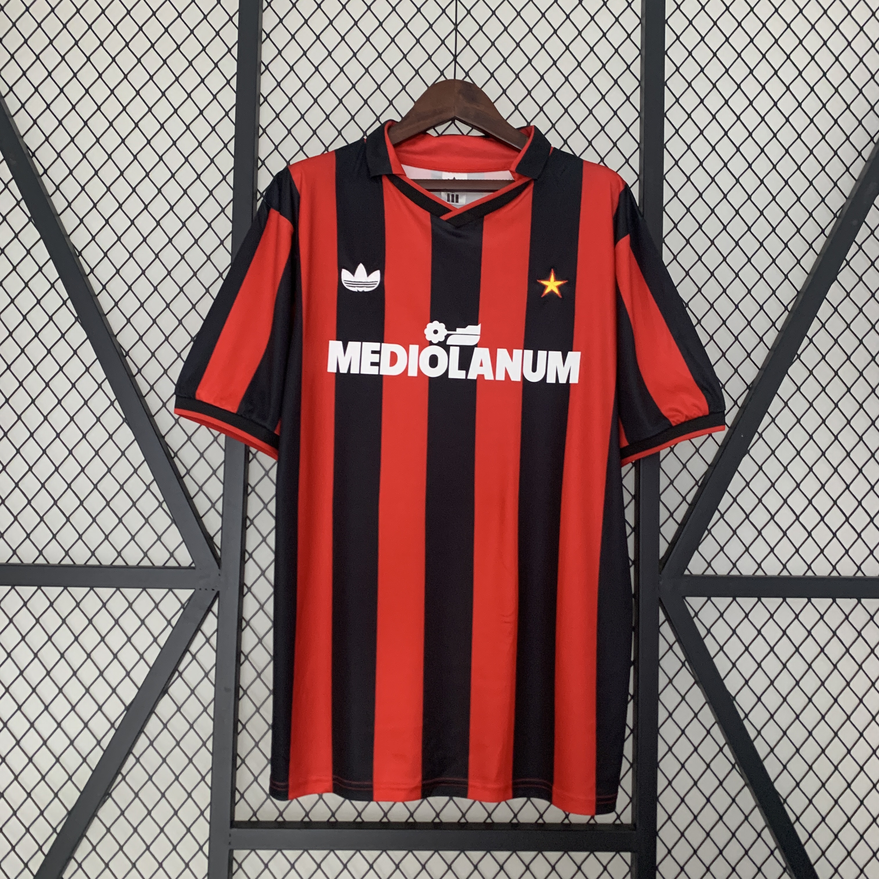 GlobeJersey-Retro AC Milan 90-91 Home Stadium Jersey