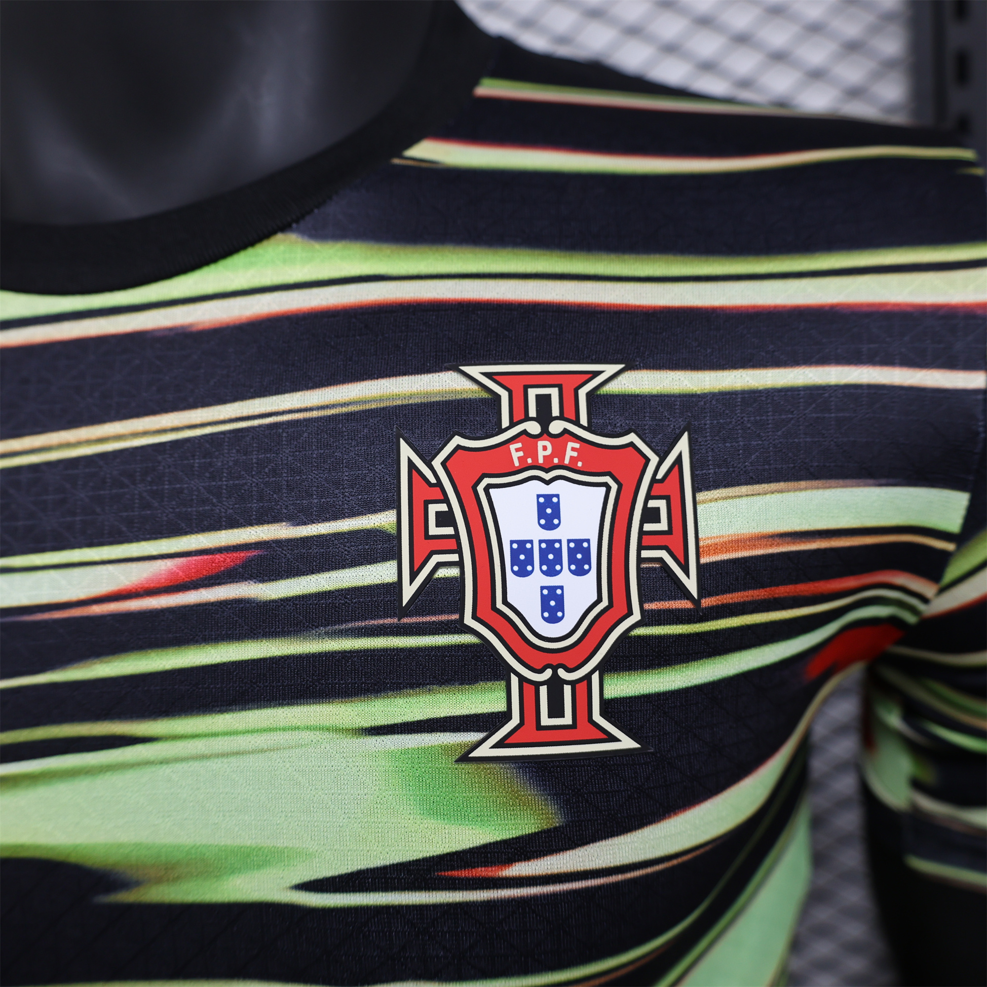 ManixJersey.com | Portugal 2025-26 Training Jersey - Player Version -Customize Name, Number and Patch | Worldwide Shipping