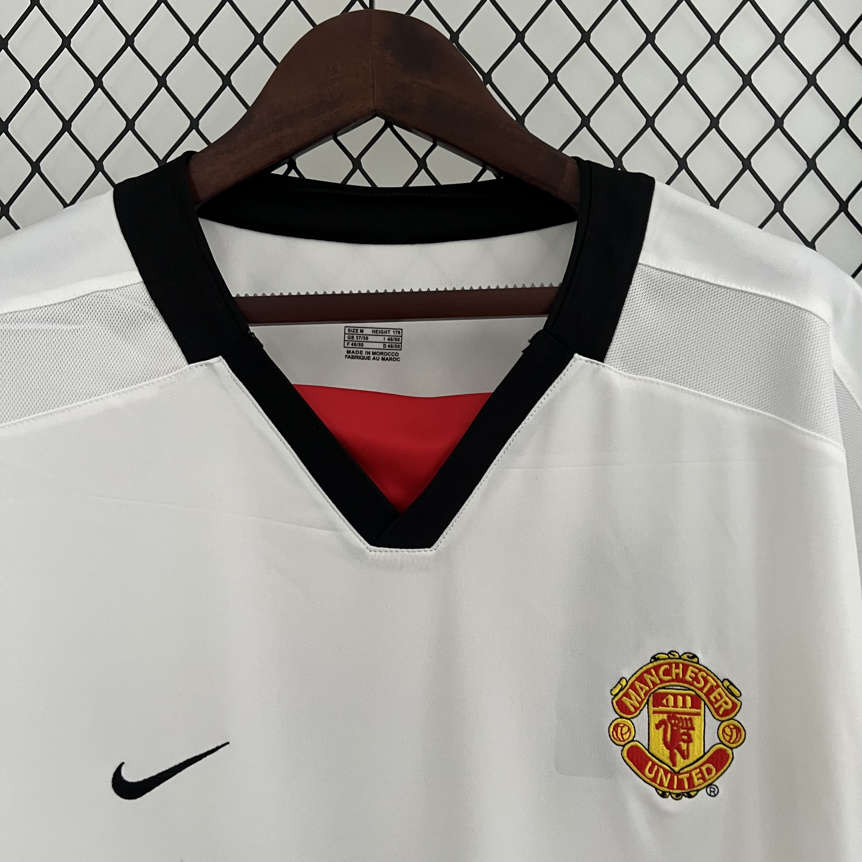 Higojerseys-Retro Manchester United 03-04 Away Stadium Jersey
