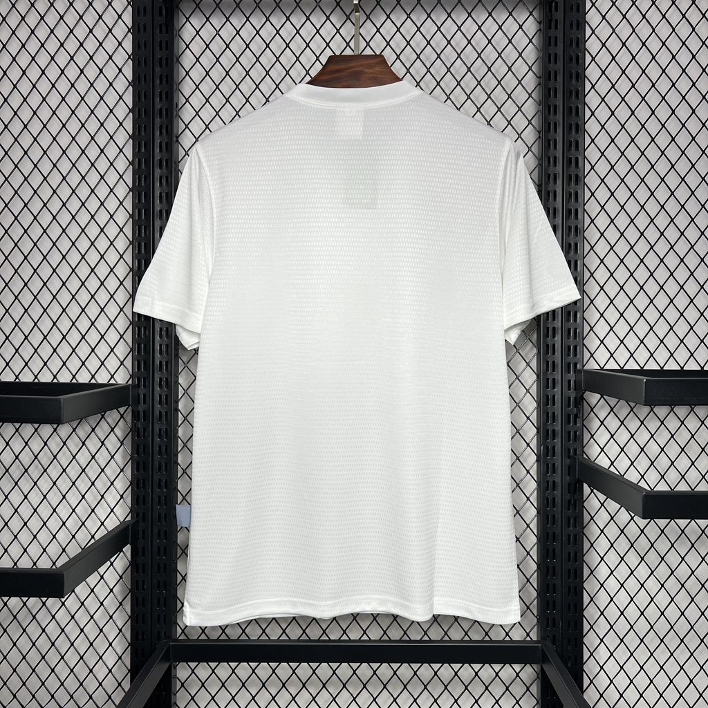 ManixJersey.com | Retro Leeds United 1995-96 Home Jersey -Customize Name, Number and Patch | Worldwide Shipping