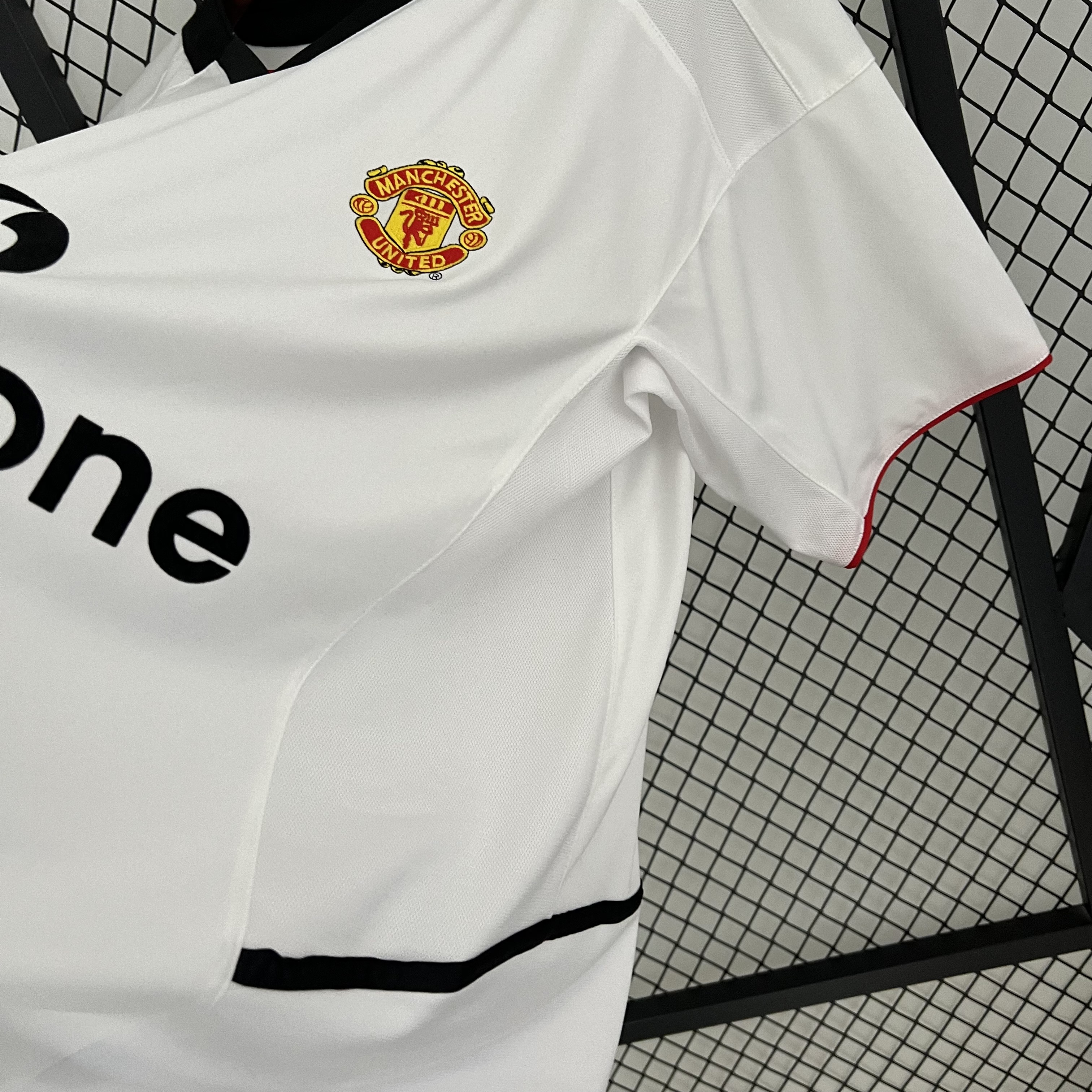 Higojerseys-Retro Manchester United 03-04 Away Stadium Jersey