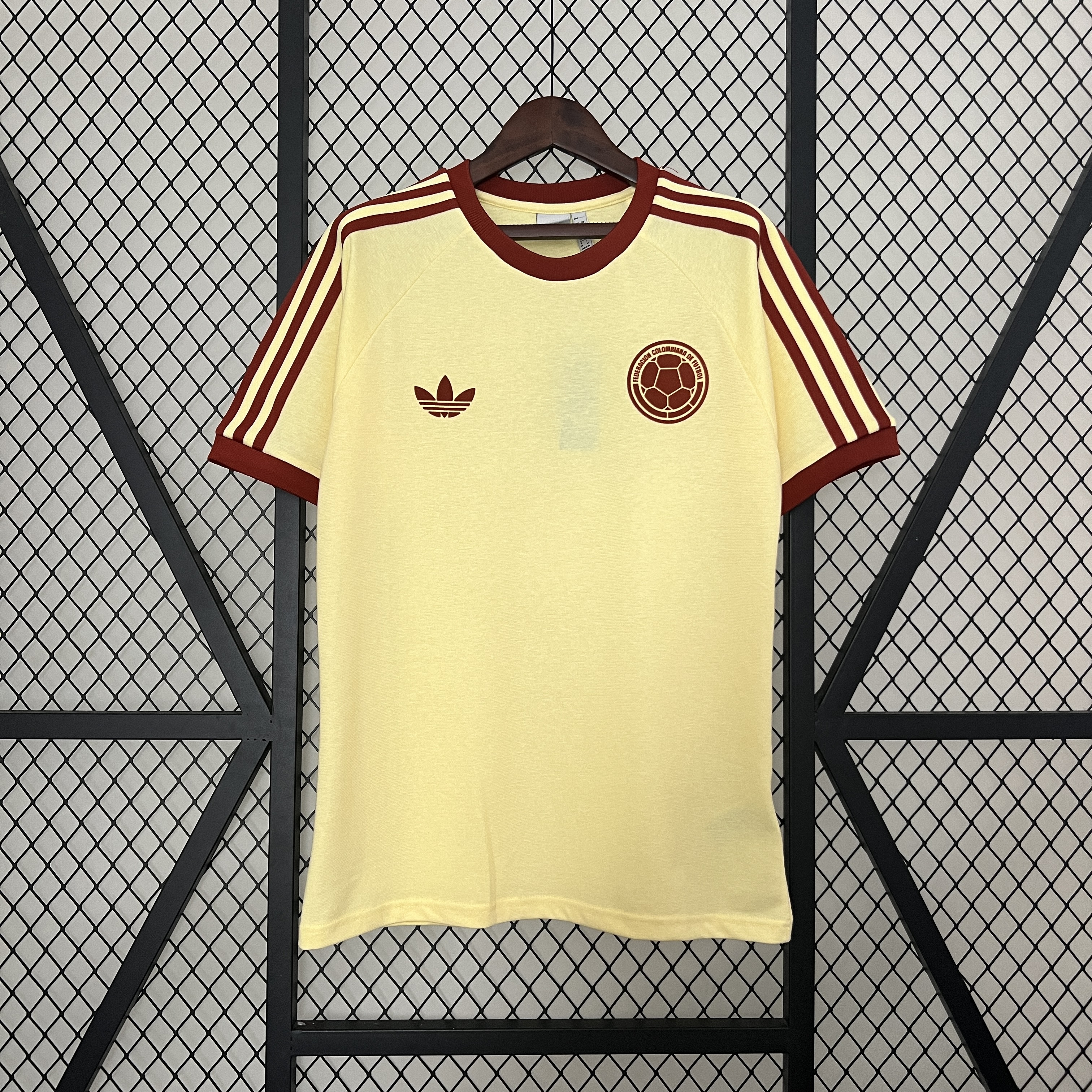 SIUjerseys-Colombia 2024 Classic Originals 3-Stripes Casual Shirt