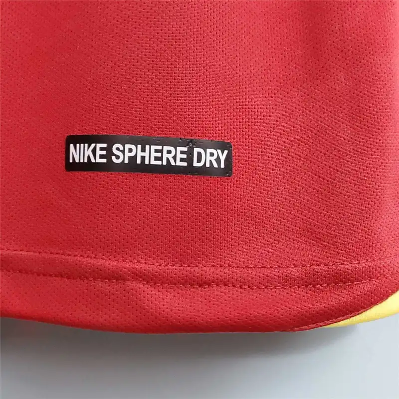 06-07 Manchester United Home soccer jersey-Long Sleeve Retro version: Ajax 24-25 Home Stadium Jersey - Fans Version mysite: Adidas luxuryfootballshirts.com: https://www.luxuryfootballshirts.com/