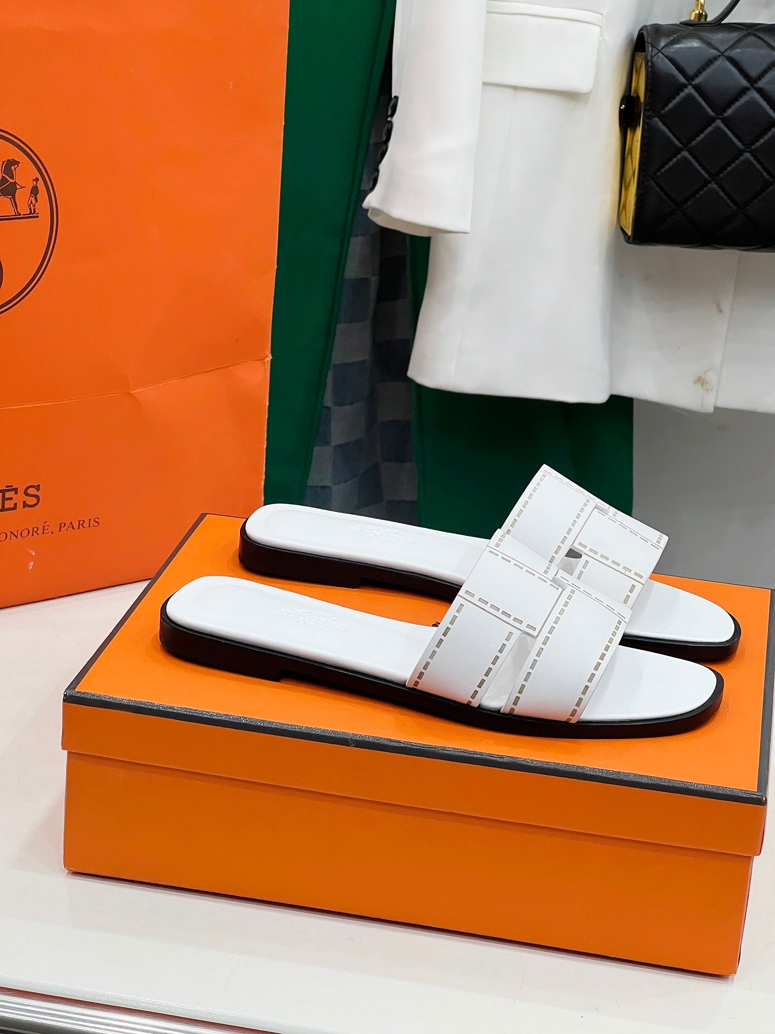 IDIOMA SANDAL IN WHITE CALFSKIN、mysite、Cacoeks