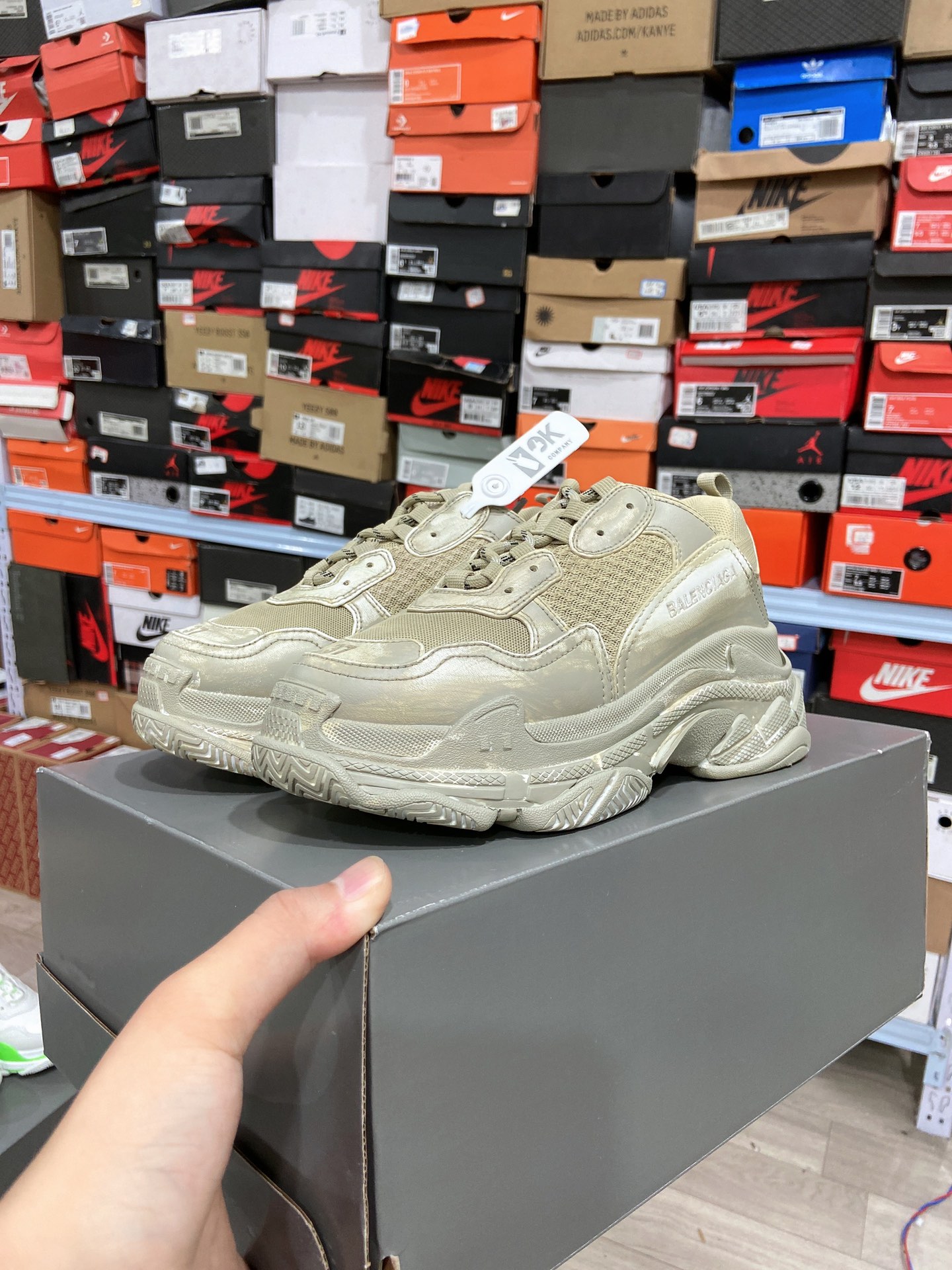 Balenciaga Triple S Sneaker in Faded Beige、mysite、Cacoeks