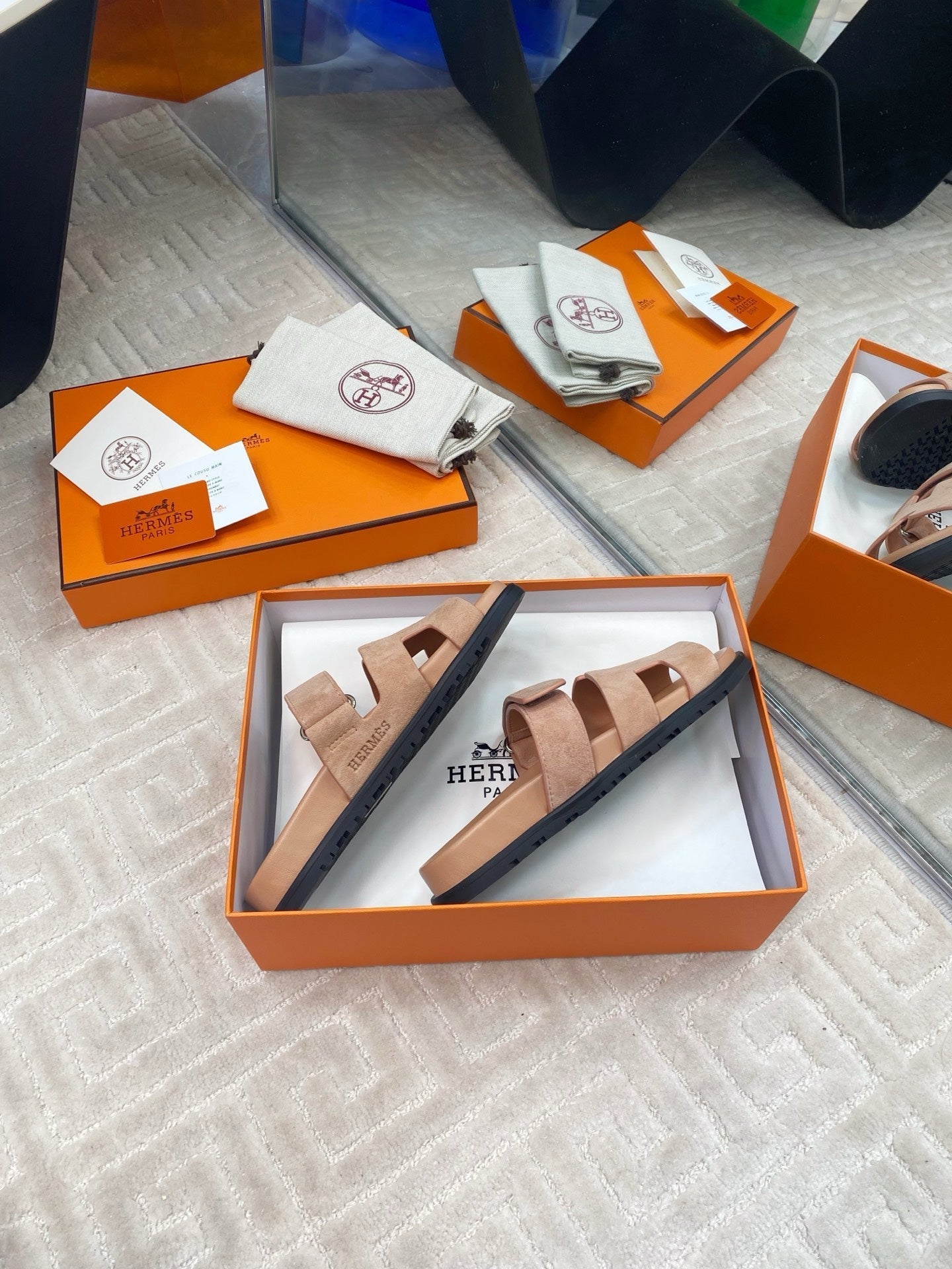 HM CHYPRE SANDALS IN DARK BEIGE SUEDE、mysite、Cacoeks