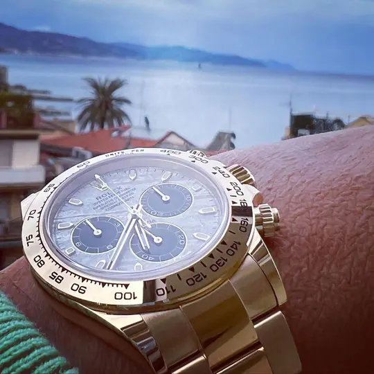 兼职  林炎: luxecystore